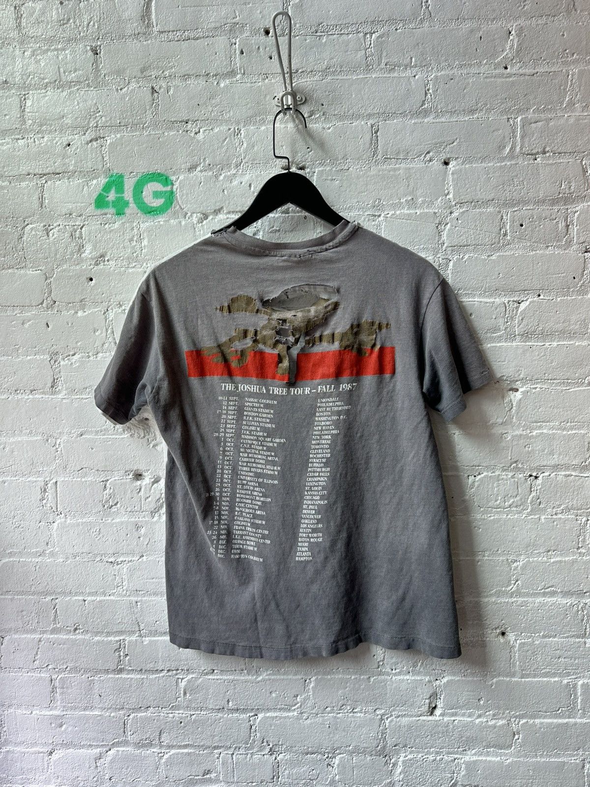 Vintage VINTAGE THRASHED RE-WORKED T SZ M Size US M / EU 48-50 / 2 - 3 Thumbnail