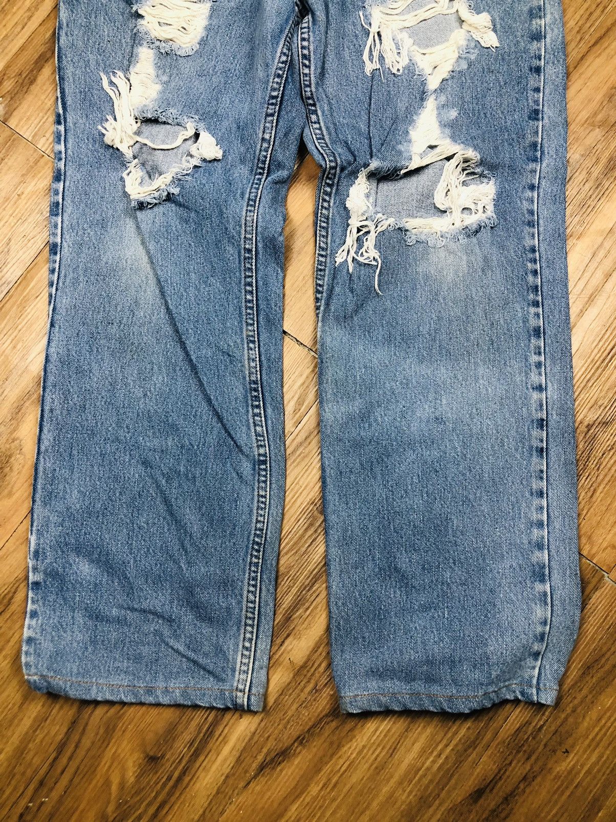 Arizona Jean Co. Arizona Jean Co. Torn Design (36) Size US 28 / EU 44 - 4 Thumbnail