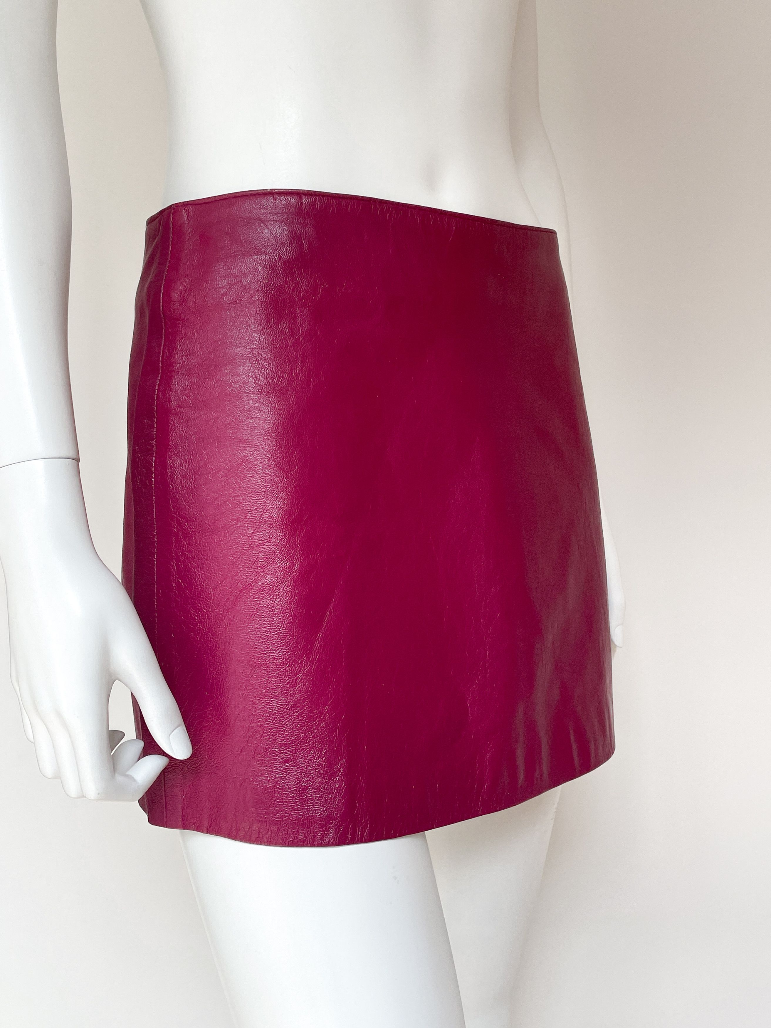 Versace Jeans Couture burgundy leather skirt Size 25" / US 0 / IT 36 - 3 Thumbnail