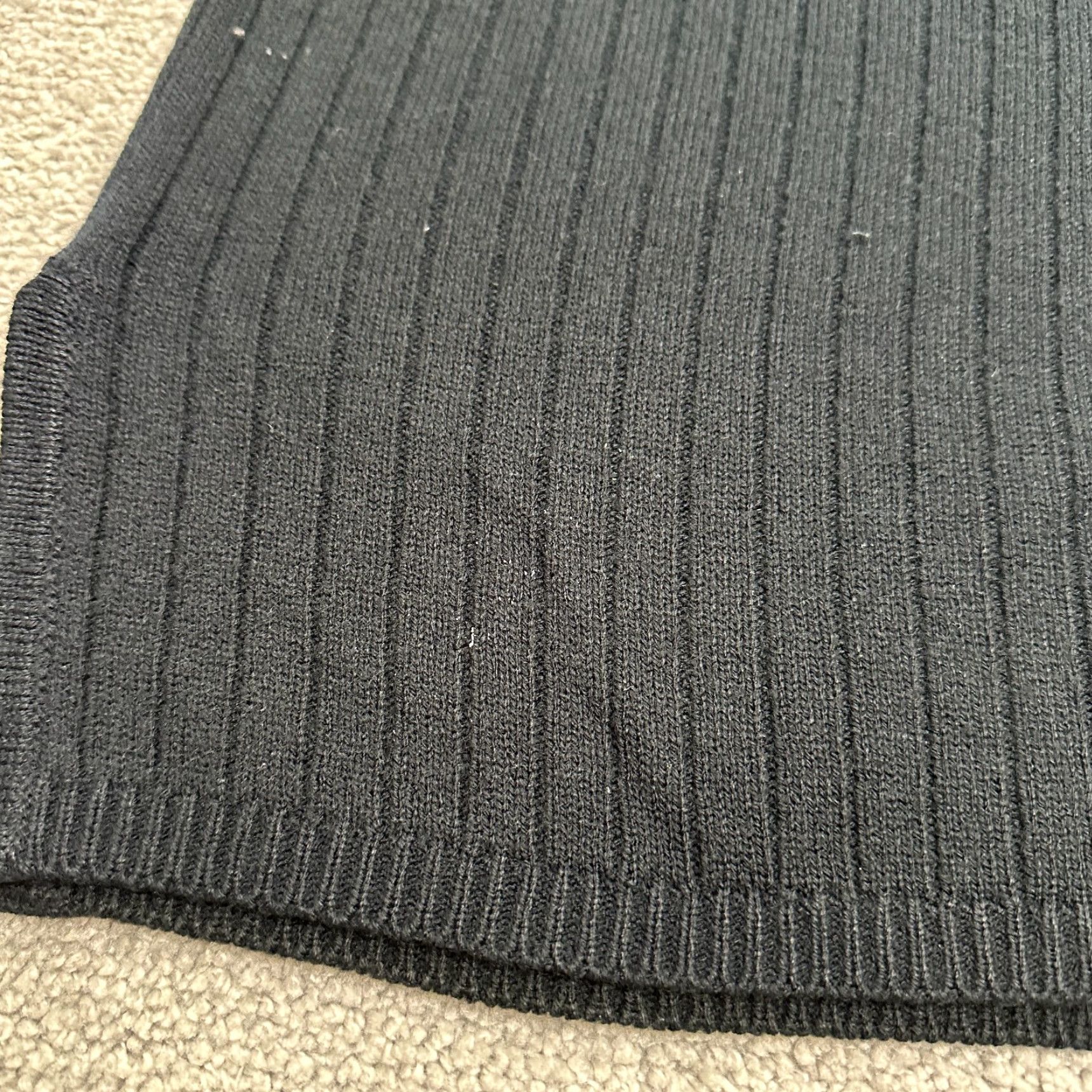 Vintage Sag Harbor Pullover Sweater Women Petite Large Solid Black Ribbed Knit Crew Neck Adult Pets Size: PL Black Classic Knit Sweater Womens Size L / US 10 / IT 46 - 5 Thumbnail