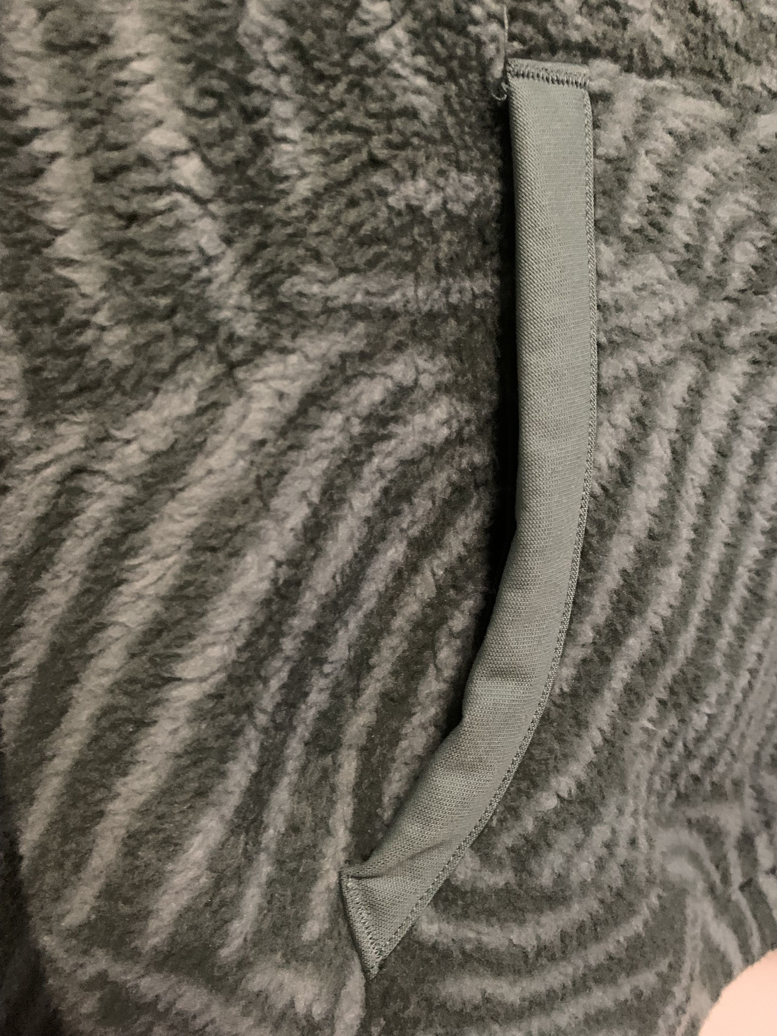 686 686 Sherpa Hoodie ⊛ GREEN ⊛ Basically New Size US S / EU 44-46 / 1 - 10 Thumbnail