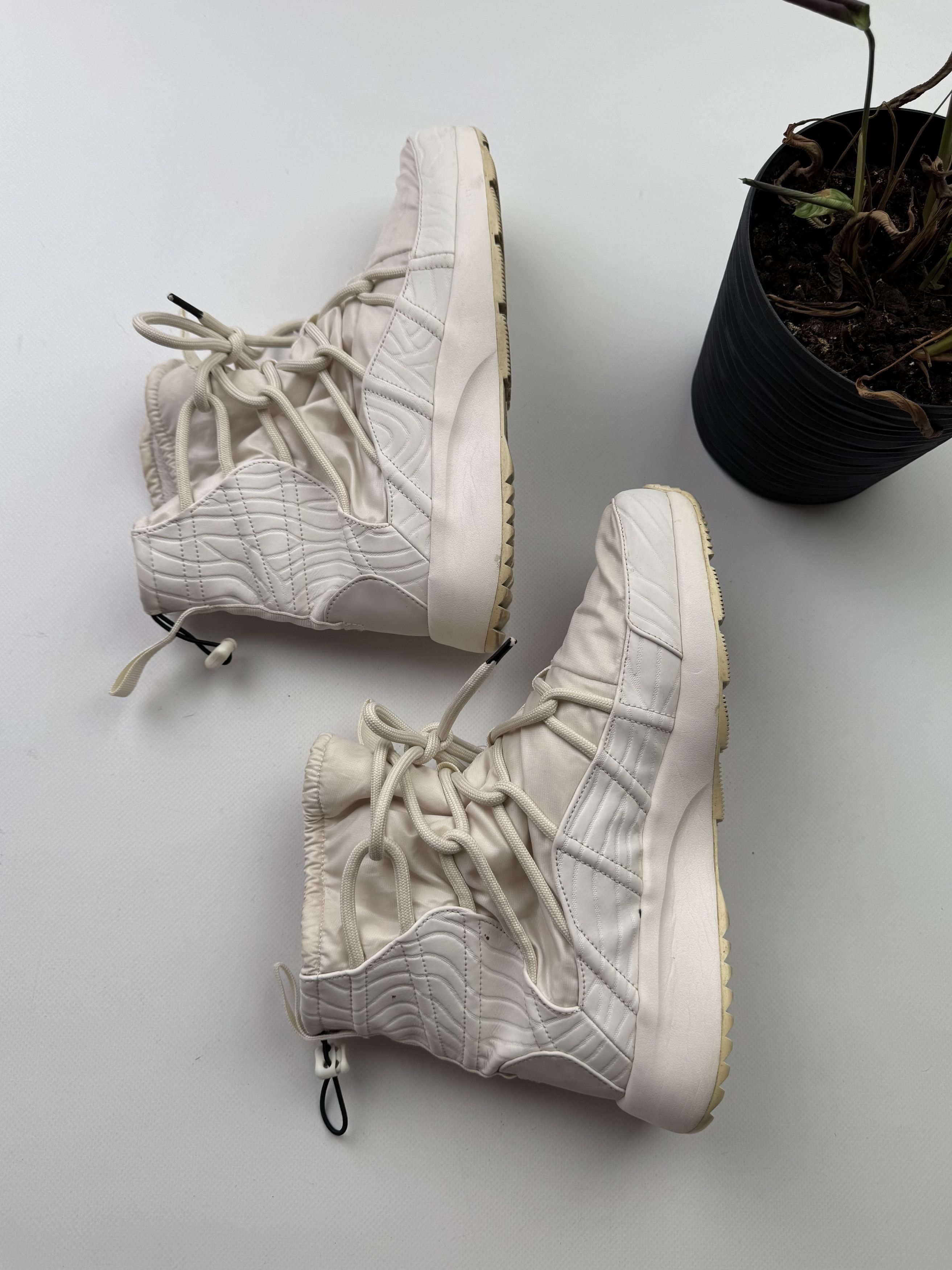 Nike Nike Boots (145) Size US 9.5 / EU 42-43 - 4 Thumbnail