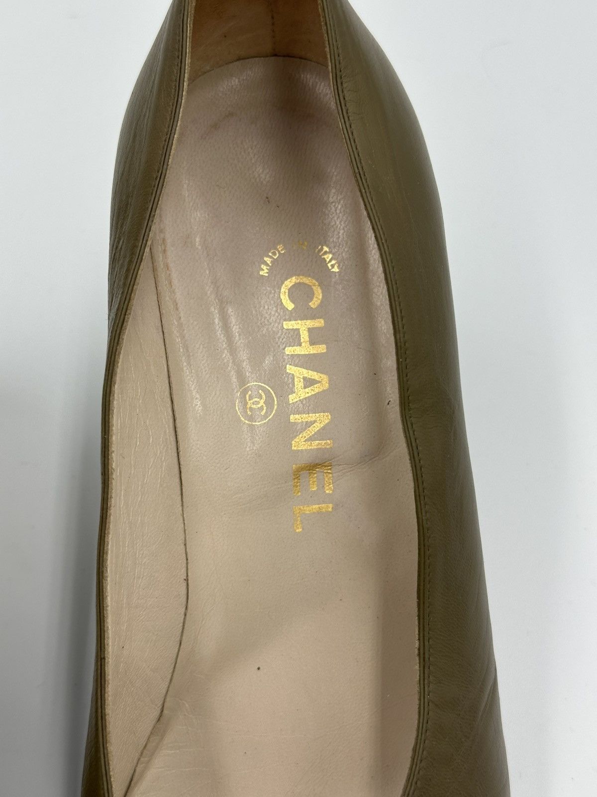 Chanel Chanel Olive Khaki Leather Pointed Toe Kitten Heel Pumps Size US 6.5 / IT 36.5 - 10 Thumbnail