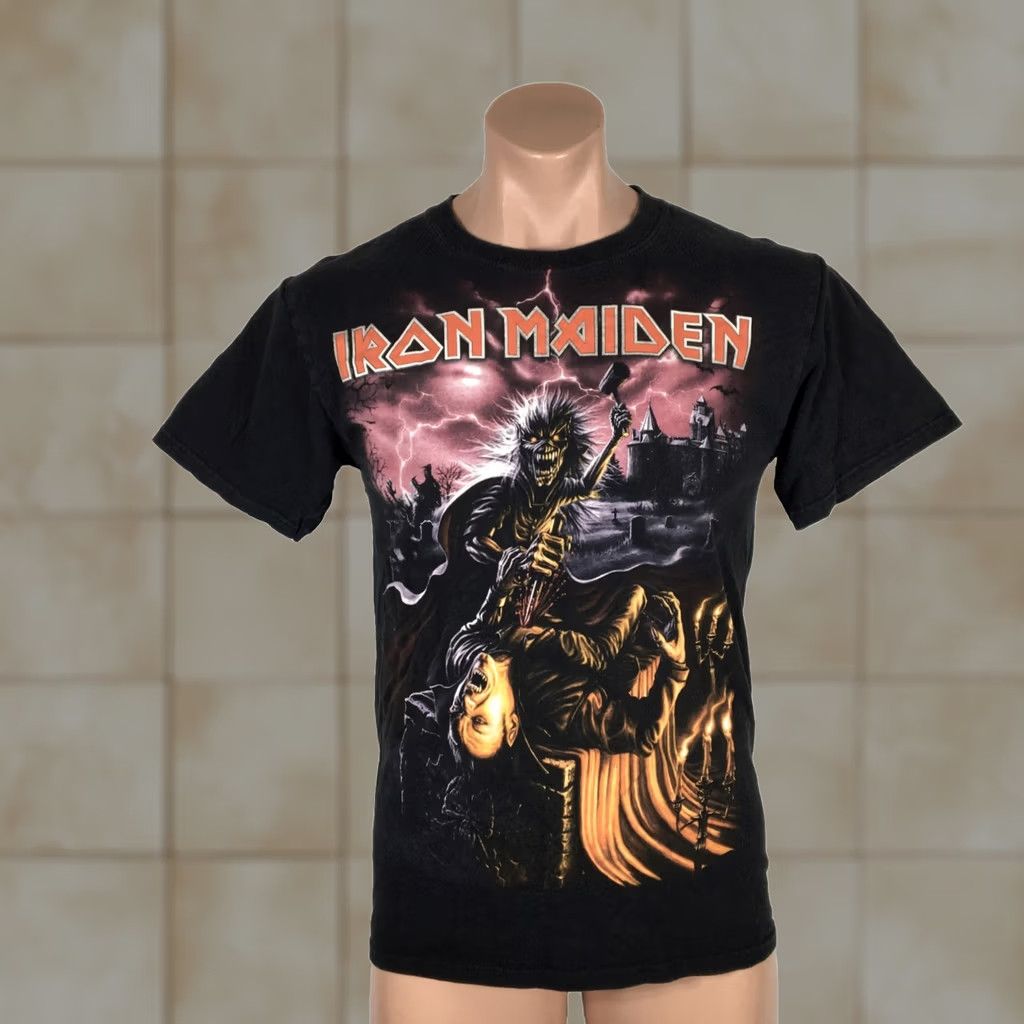 Hanes VINTAGE Iron Maiden Transylvania Vampire Black Short Sleeve Shirt Small Men’s T-Shirt Grim Metal Hanes Crew Neck Graphic Tee Size US S / EU 44-46 / 1 - 1 Thumbnail