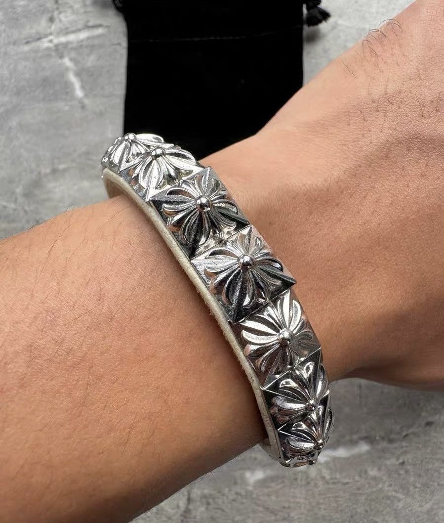Chrome Hearts Chrome Hearts Cross Silver Buckle Leather Bracelet (White) Size ONE SIZE - 3 Thumbnail