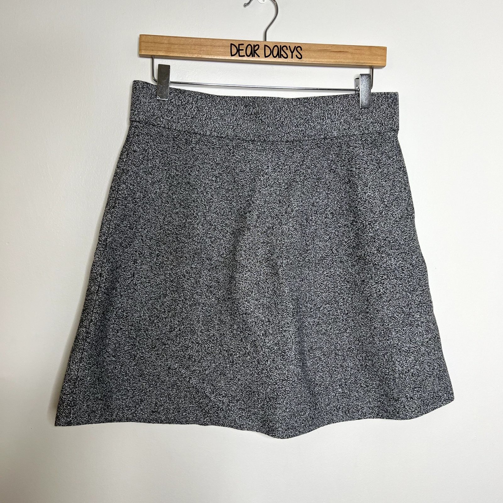 Loft Loft Gray High Waisted Skater Skirt Size 30" / US 8 / IT 44 - 2 Thumbnail
