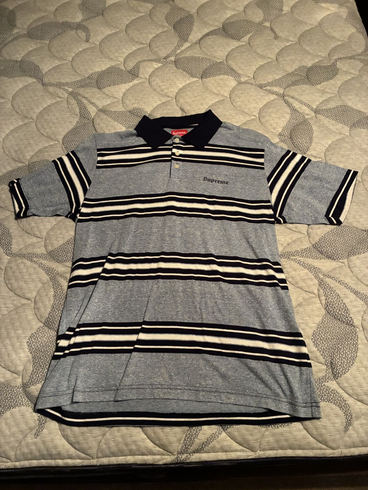 トップス Supreme Cursive Polo \"navy stripe\" Buy Supreme Cursive Polo 'Navy Stripe' - SS25KN91 NAVY