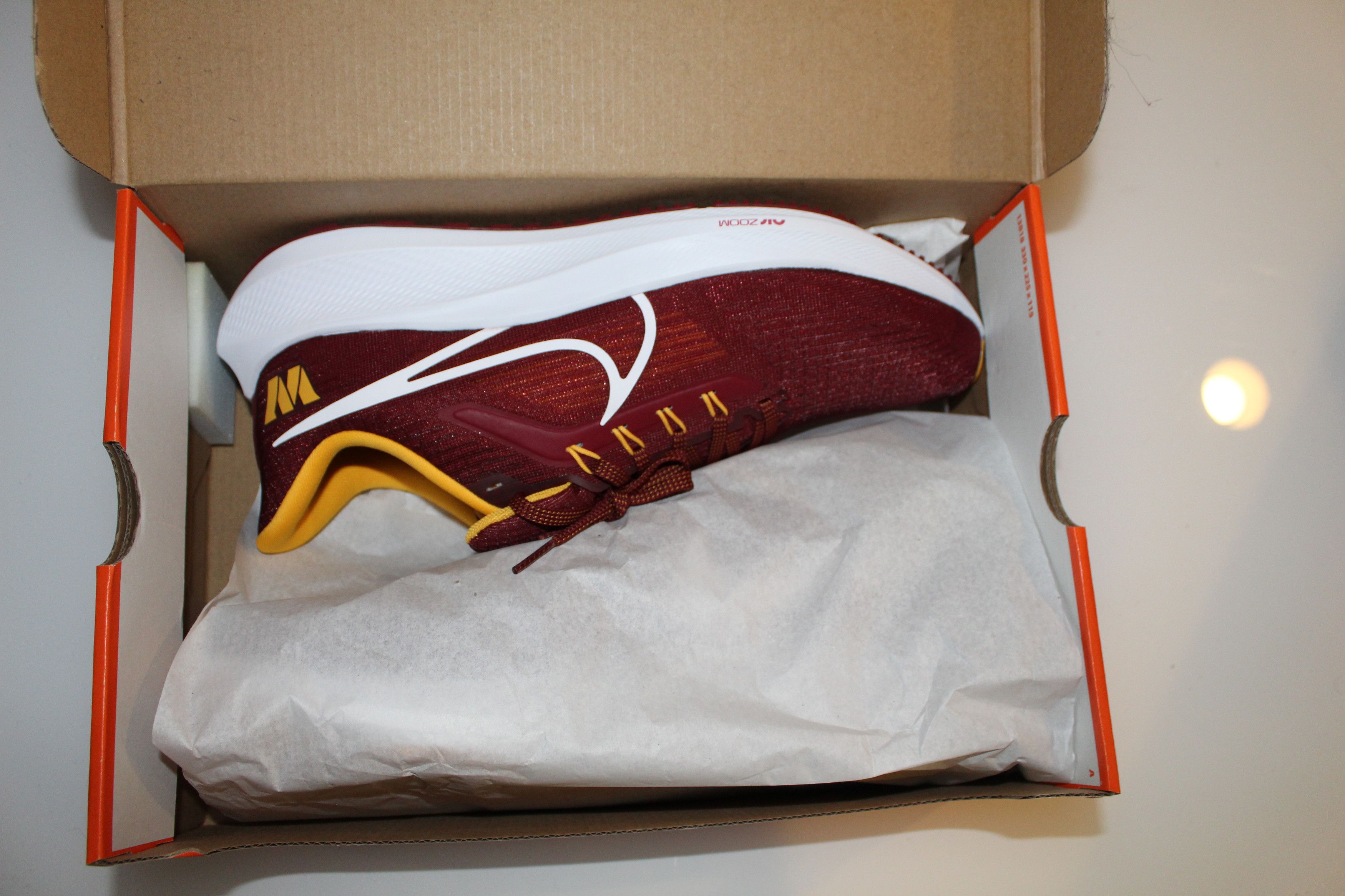 Nike Nike Air Zoom Pegasus 39 – Washington Commanders Edition Size US 10.5 / EU 43-44 - 1 Thumbnail