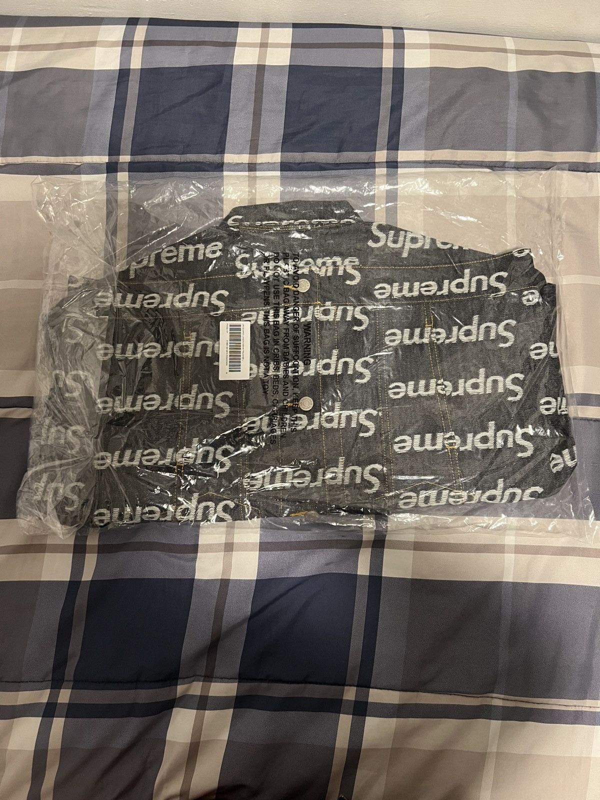 Supreme Supreme Jacquard Logos Denim Trucker Jacket Indigo Medium Size US M / EU 48-50 / 2 - 2 Thumbnail