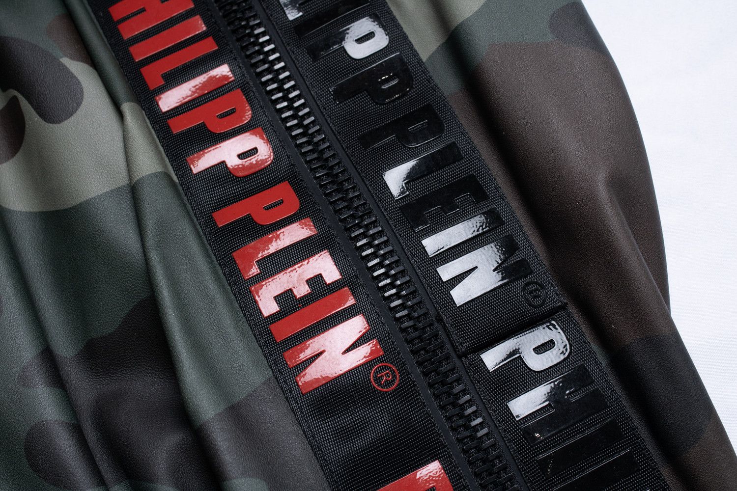 Philipp Plein Philipp Plein, camo leather bomber jacket Size US L / EU 52-54 / 3 - 7 Thumbnail