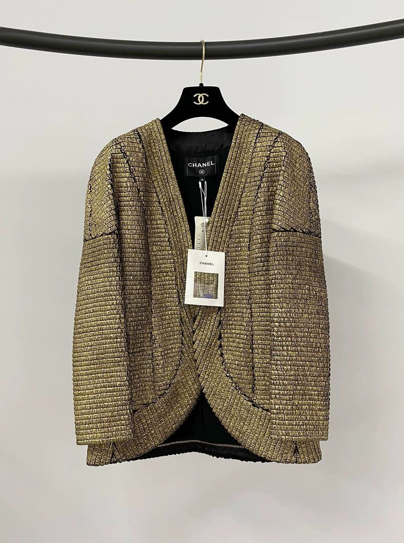 Chanel Chanel Egyptian series of the golden coat of the holy ceet Size XS / US 0-2 / IT 36-38 - 1 Thumbnail