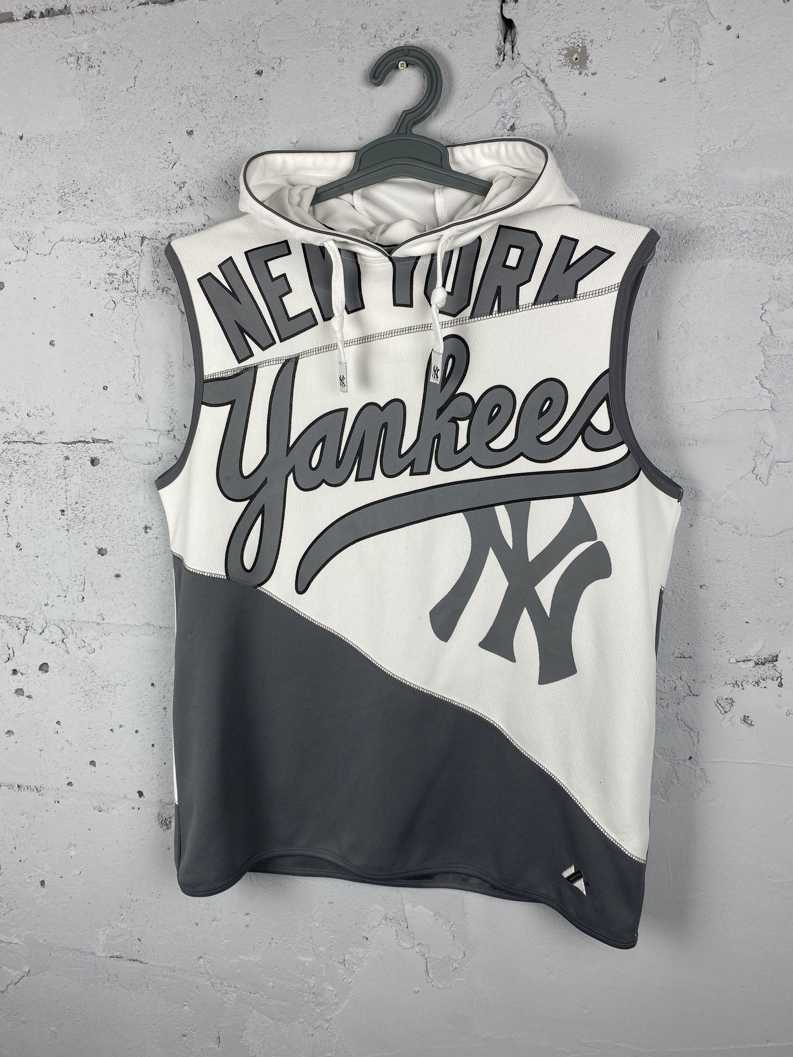 Majestic × New York Yankees × Vintage Rare Majestic x New York Yankees Hooded Tank Top Sleeveless Size US L / EU 52-54 / 3 - 2 Thumbnail