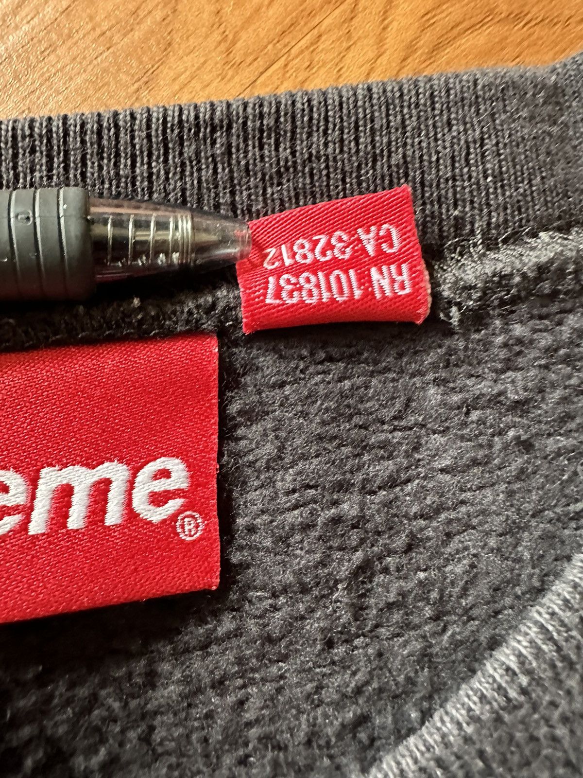 Supreme Supreme Vertical Logo Panel Crewneck Black Size US M / EU 48-50 / 2 - 6 Thumbnail