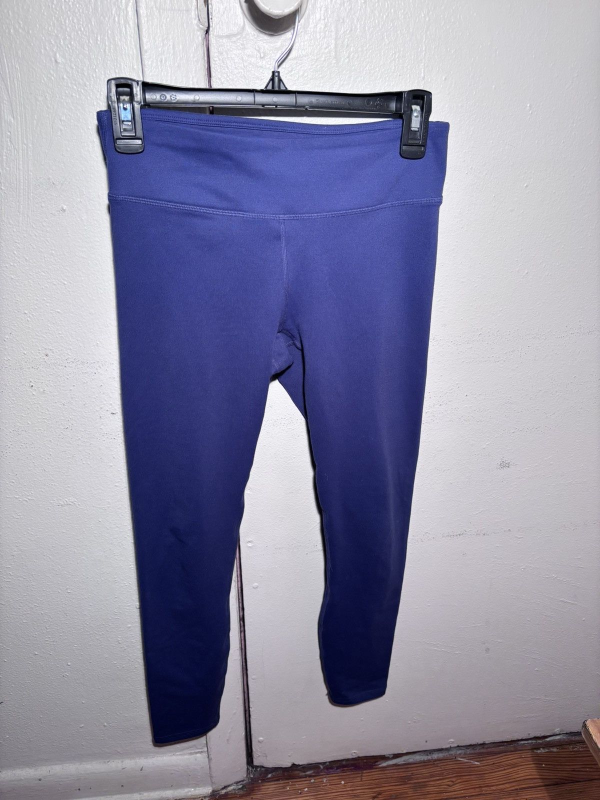 Fabletics Powerhold by Fabletics Leggings Size 27" / US 4 / IT 40 - 6 Thumbnail