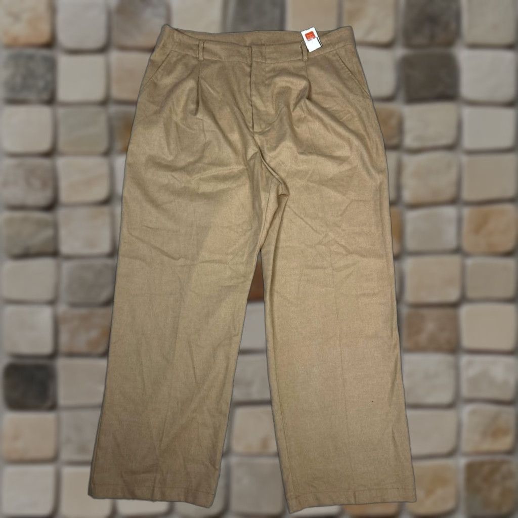Gap Gap Dress Pants Womens 18 Brown Stretch Pleated High Rise Straight Leg Business Casual Dress Pants Womens 18 Brown Gap Size 40" / US 18 - 1 Thumbnail