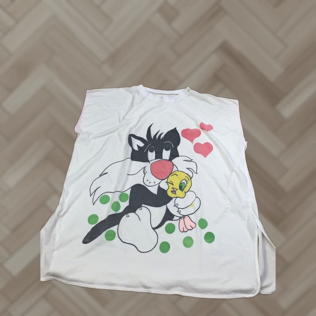 Vintage VINTAGE Tweety Bird Night Shirt Womens One Size White Sylvestor the Cat 12358 Size ONE SIZE - 1 Thumbnail