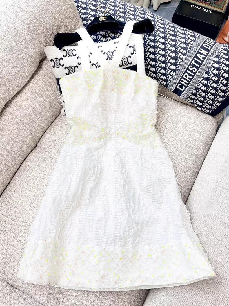 Chanel Chanel 18S Spring and Summer Show Waterfall Series High-or Size XS / US 0-2 / IT 36-38 - 3 Thumbnail