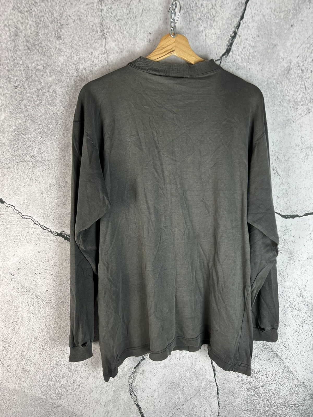 Nike NIKE 90s distressed Vintage Center Logo Longsleeve Size US M / EU 48-50 / 2 - 2 Thumbnail