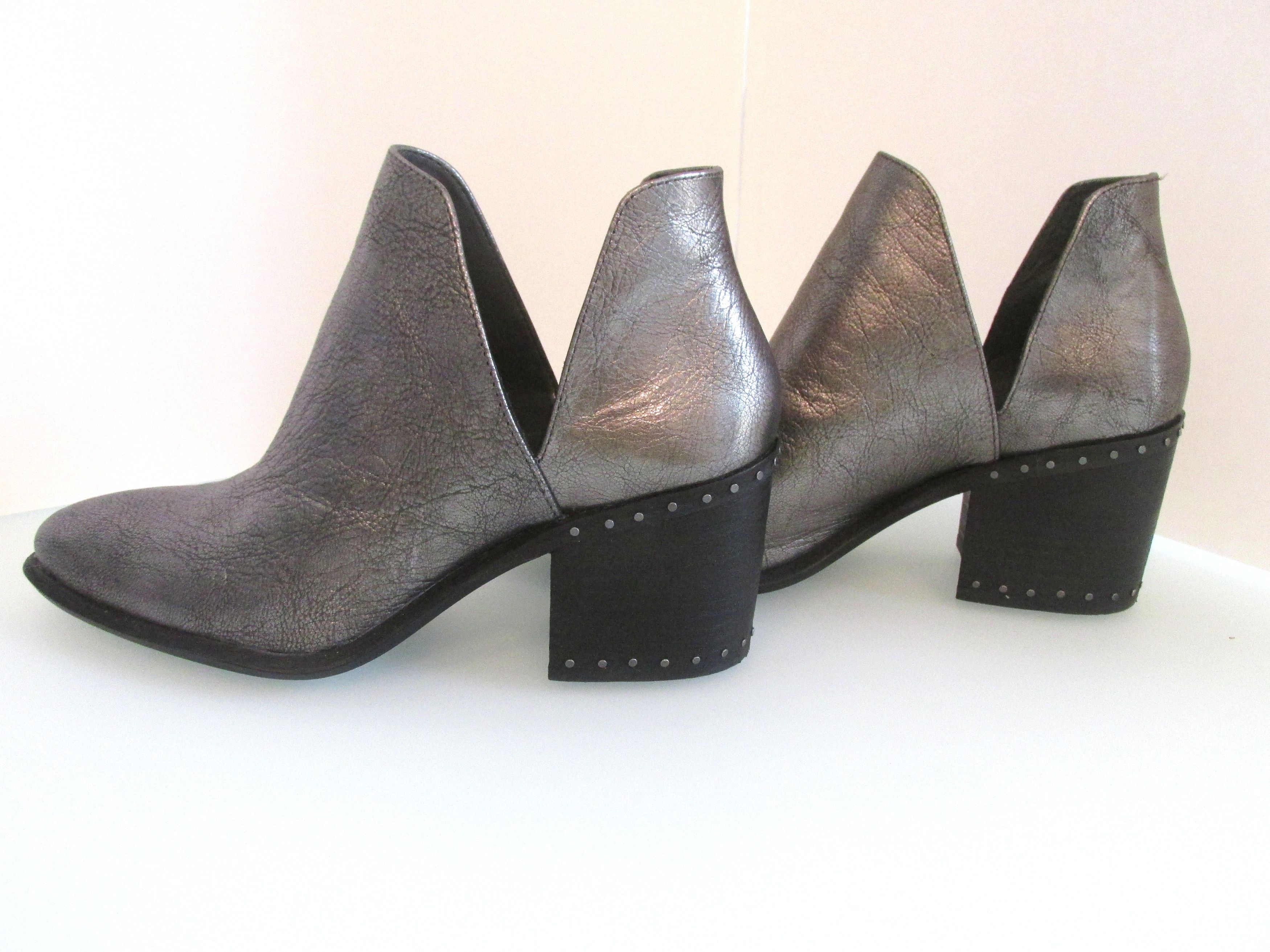 Vince Camuto Vince Camuto (Petran) Leather Booties Size 8M Size US 8 / IT 38 - 4 Thumbnail