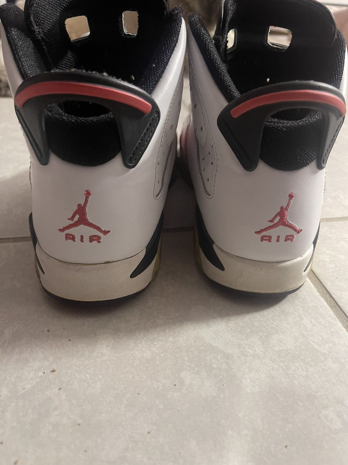 Jordan Brand Nike Air Jordan 6 White Coral Rose Size US 5 / IT 35 - 2 Thumbnail
