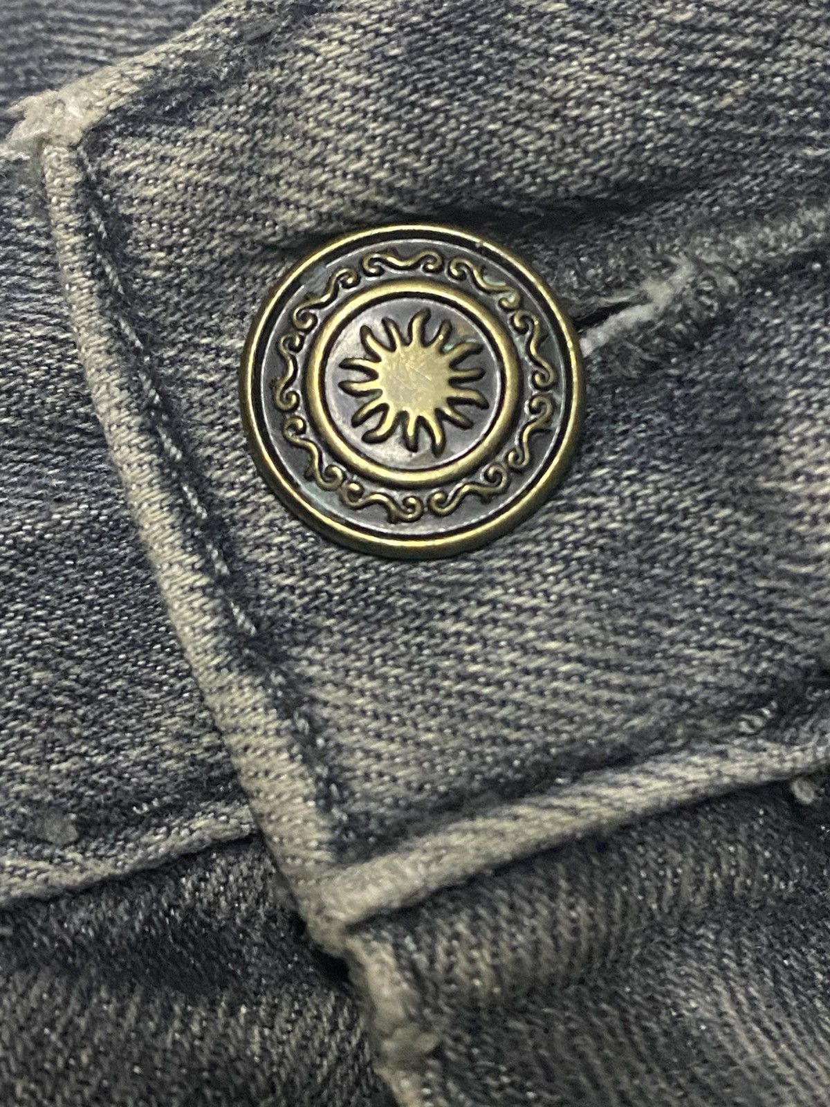 Japanese Brand Vintage Japanese Brand FRP Ozone Rock Style Baggy Jeans Size US 35 - 9 Thumbnail