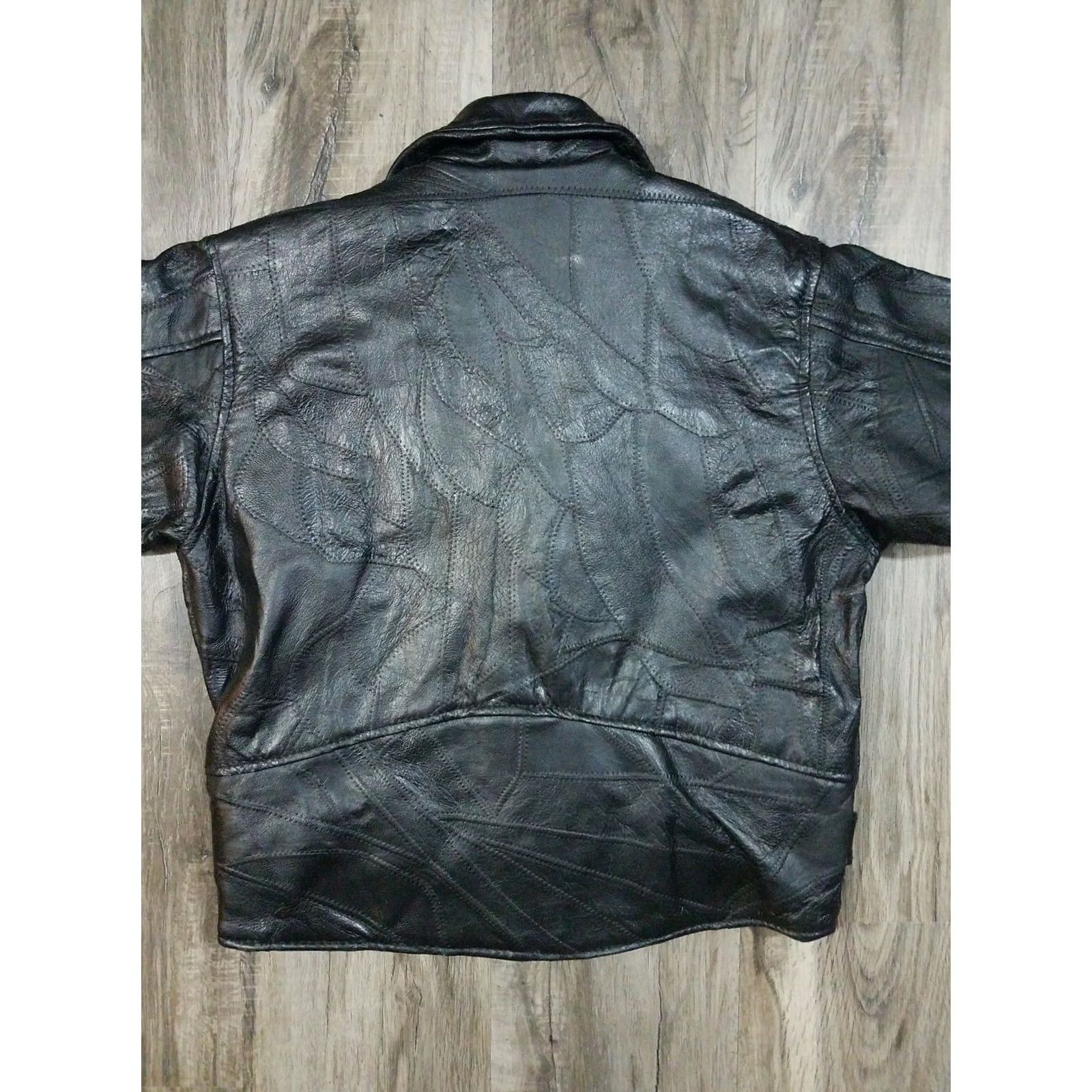 Vintage VINTAGE Diamond Plate Buffalo Leather Motorcycle Jacket Coat Cafe Racer Womens XS Jacket Black 10 Size Regular Size XS / US 0-2 / IT 36-38 - 7 Thumbnail