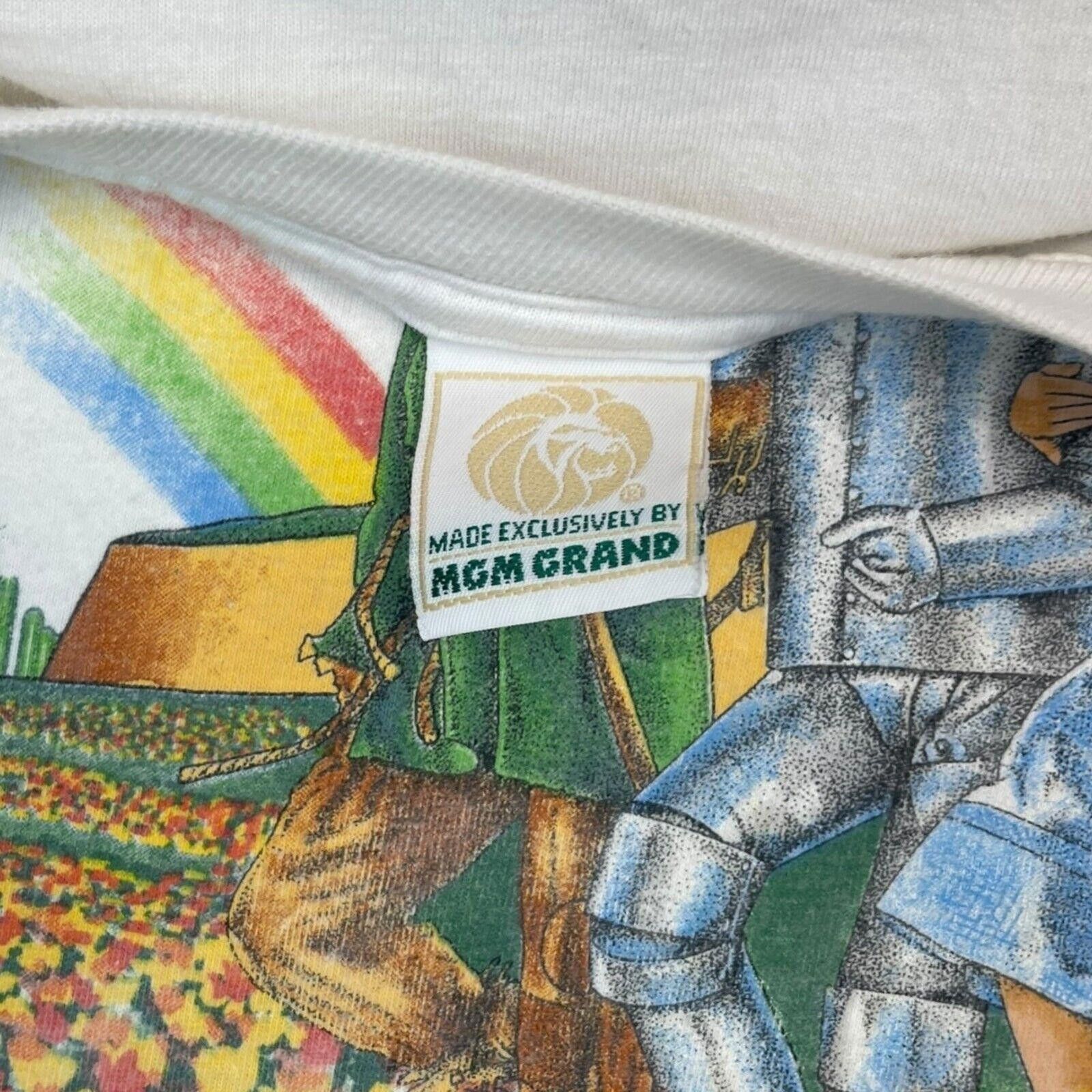 Other Vintage 1993 MGM Grand Las Vegas Wizard of Oz Tshirt Size US L / EU 52-54 / 3 - 5 Thumbnail