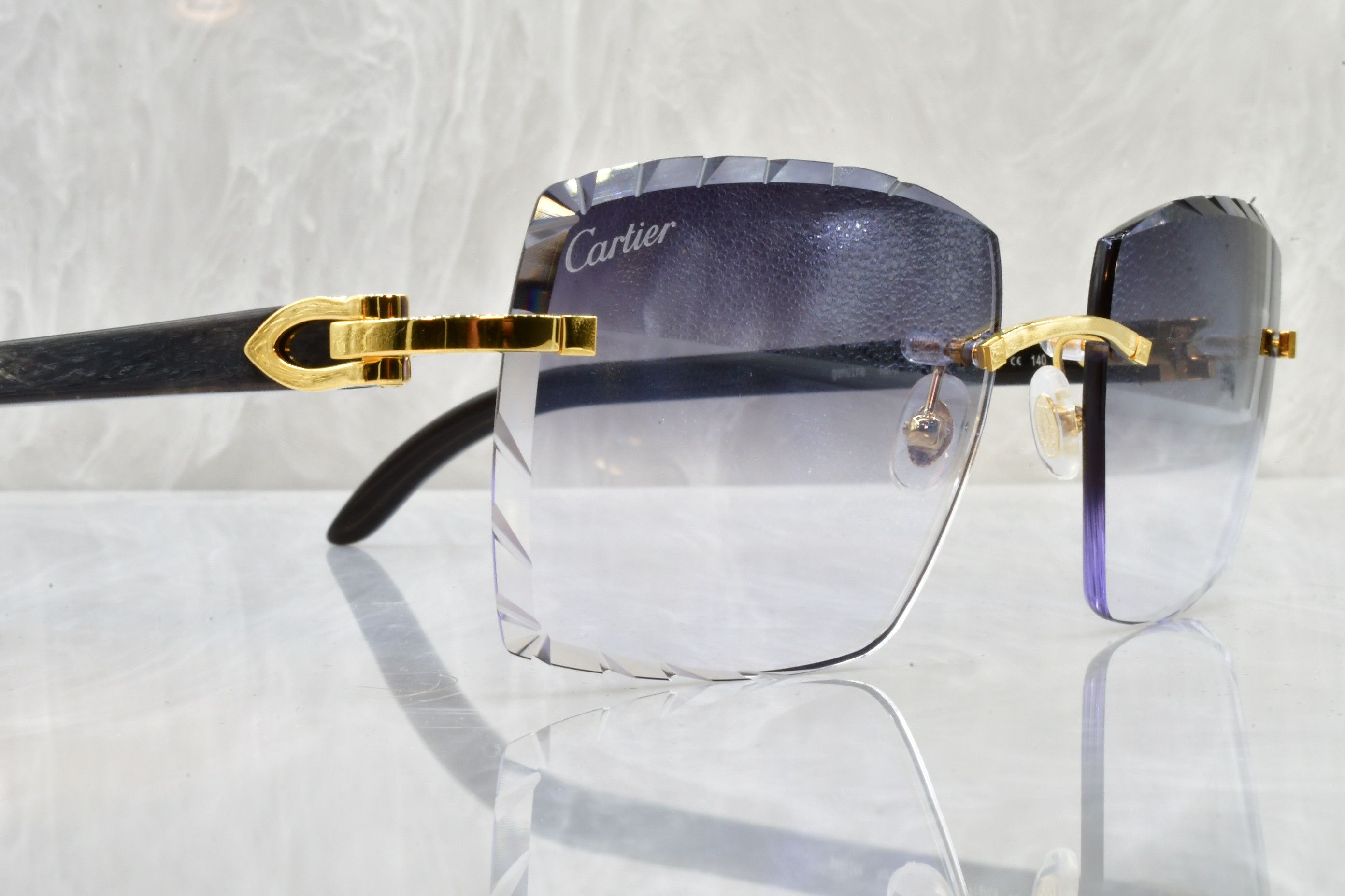 Cartier Cartier diamond cut white horn sunglasses C decor buffs Size ONE SIZE - 1 Thumbnail