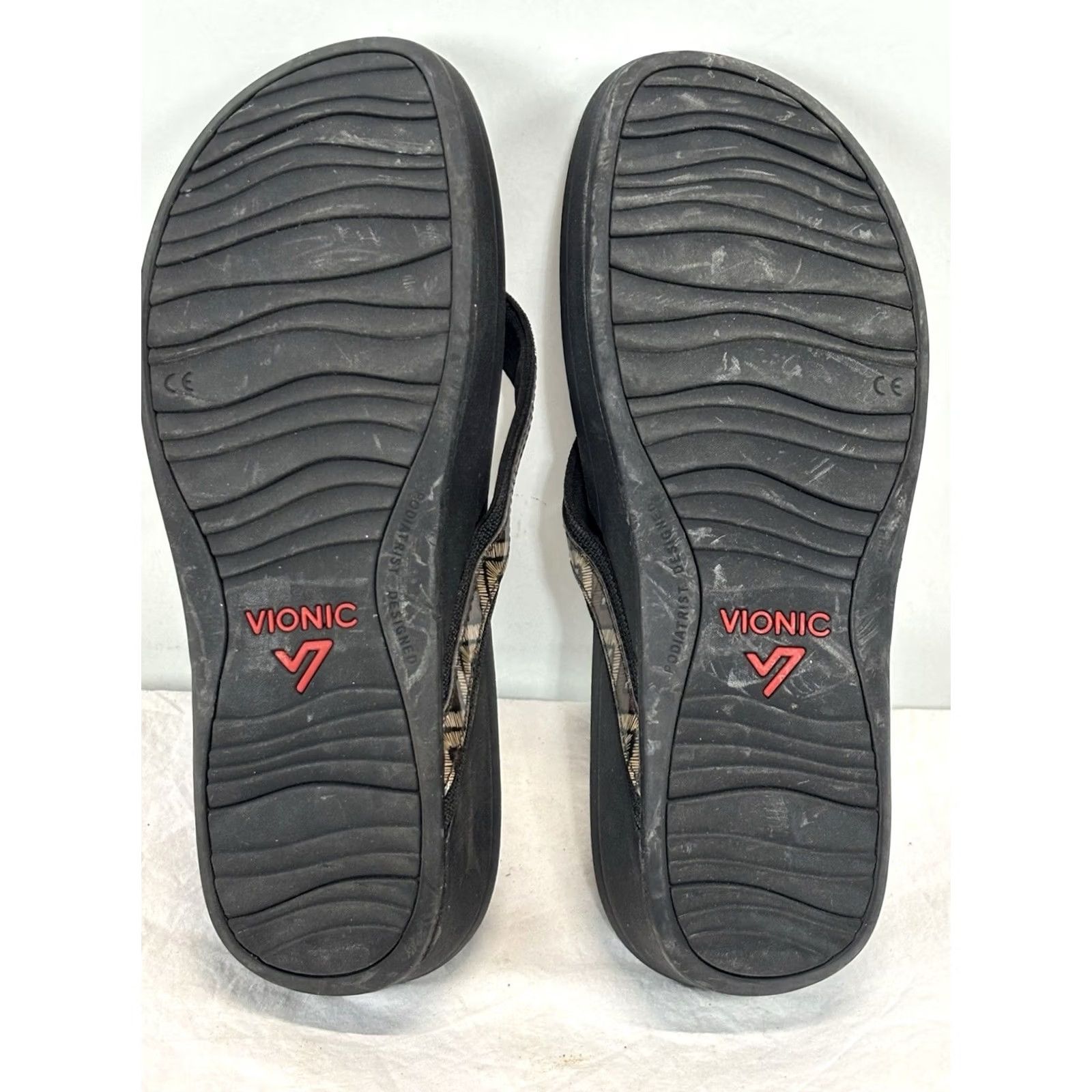 Vionic Vionic Pacific Hightide Platform Womens Sandals Black Chevron Sz 10 Flip Flops Size US 10 / IT 40 - 5 Thumbnail