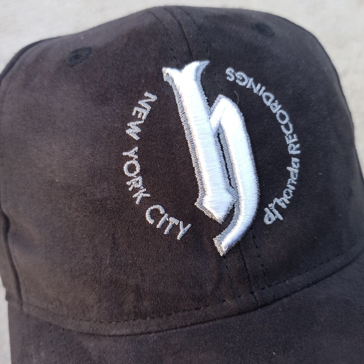 Honda × Japanese Brand × Rap Tees DJ Honda recording ny city. Material looks like suede Size 36 - 9 Thumbnail