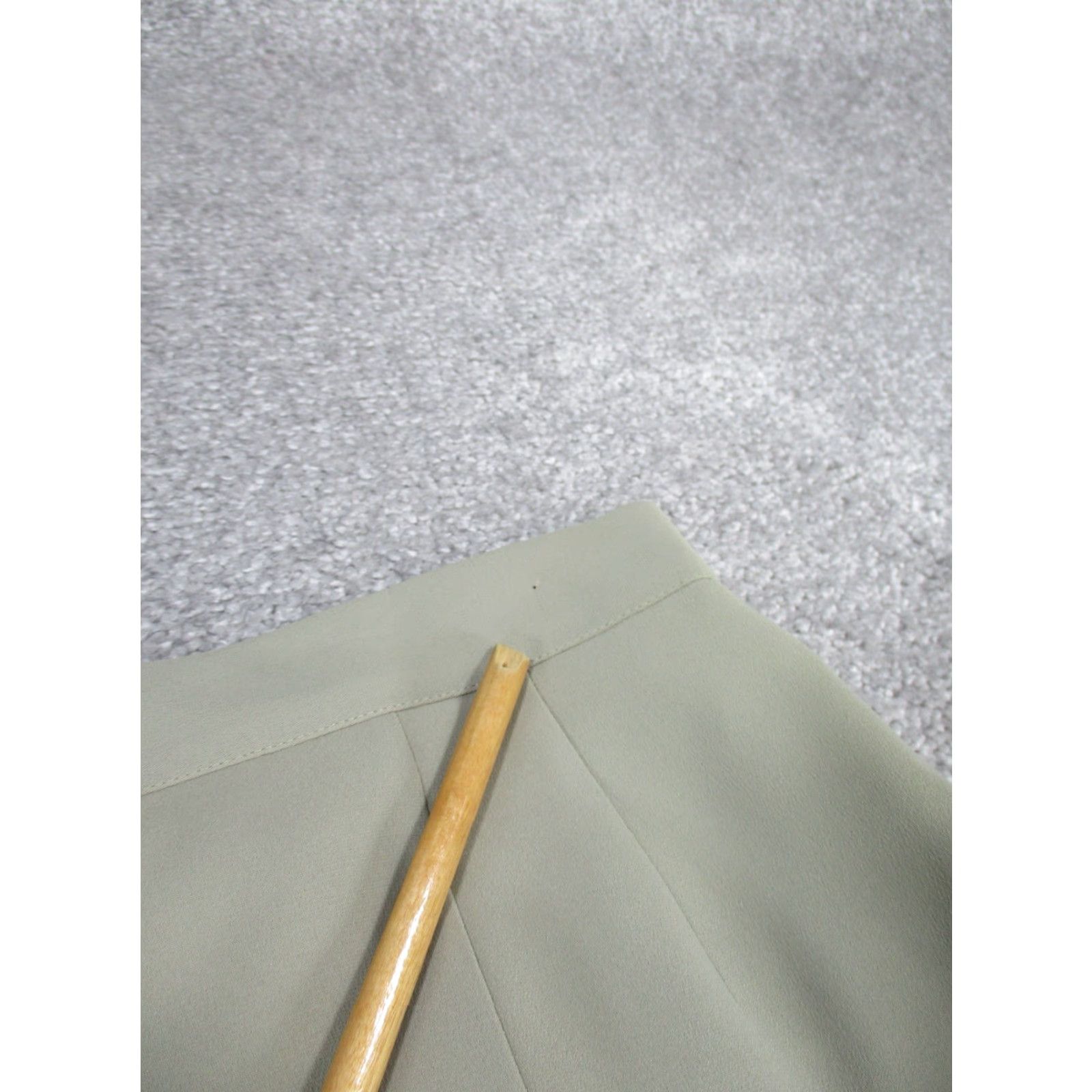 Giorgio Armani Giorgio Armani Skirt Womens 12 Beige Silk Blend Pencil Knee Length Zipper Formal Business Party/Cocktail Size 34" / US 12 / IT 48 - 2 Thumbnail