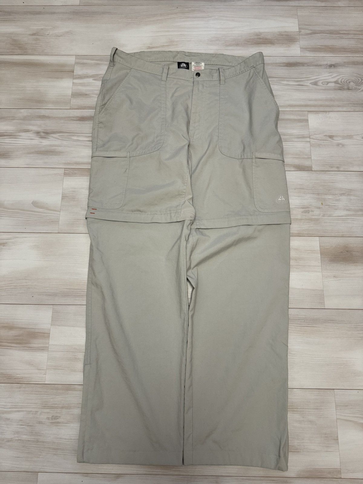 Nike ACG Nike ACG transformer 2in1 pants outdoor gorpcore style Size US 36 / EU 52 - 21 Thumbnail