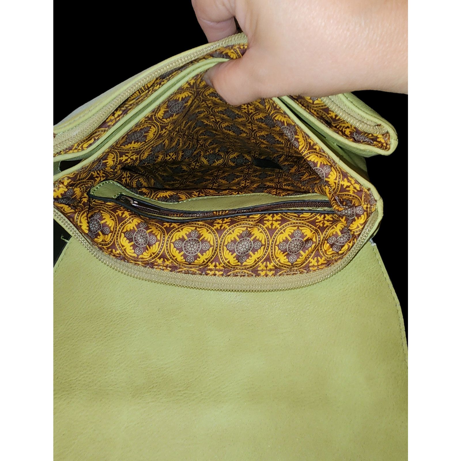 Unknown London Unbranded lime green faux-leather crossbody bag Size ONE SIZE - 3 Thumbnail