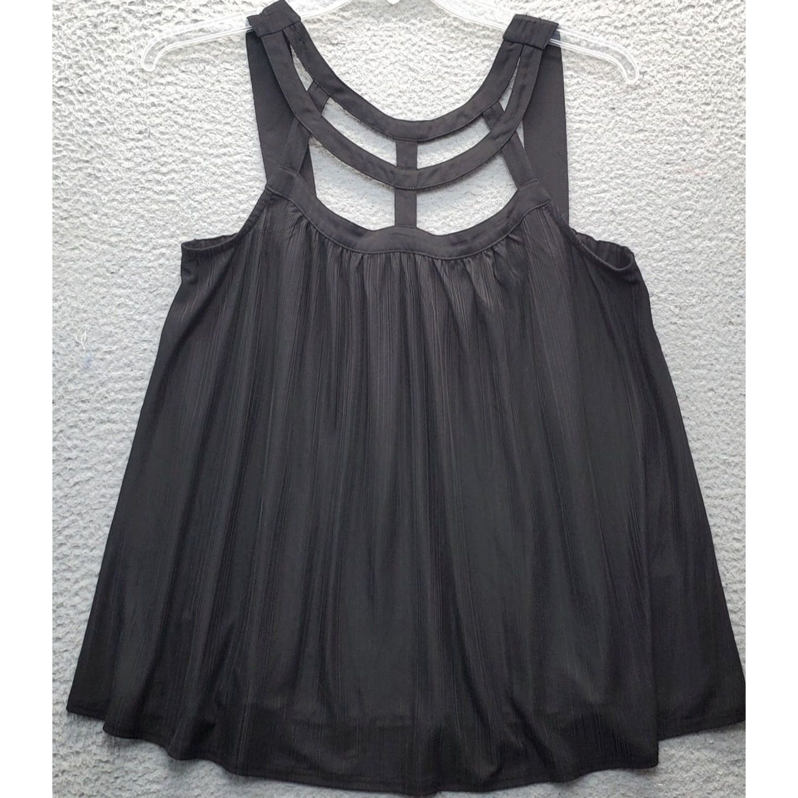 Torrid Torrid Women's Size 0 Black Strappy Swing Tank Top Crepe Pleated Pullover Shirt Size XS / US 0-2 / IT 36-38 - 2 Thumbnail