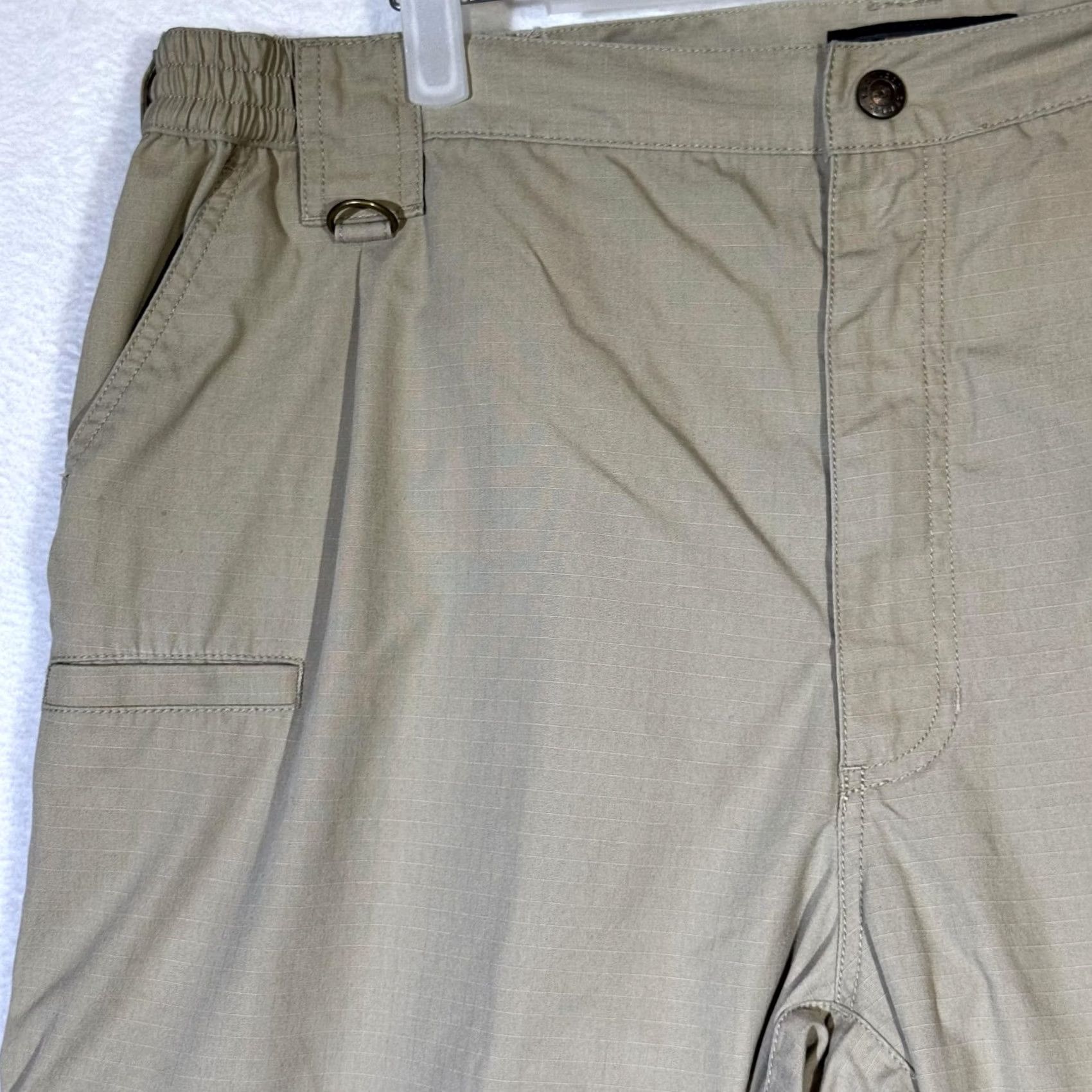 Vintage 5.11 Tactical Pants Mens 42x30 Khaki Ripstop Cargo Elastic Waist CCW D-Ring Pants Mens 42 Khaki Cargo Pants Size US 42 / EU 58 - 5 Thumbnail