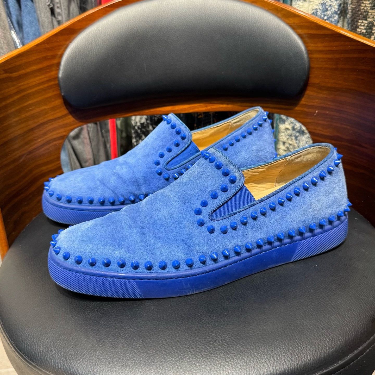blue louis vuitton dress shoes LOUIS VUITTON Size 9.5 Royal Blue Perforated Leather Lace-Up Shoes  Sui  Generis Designer Consignment