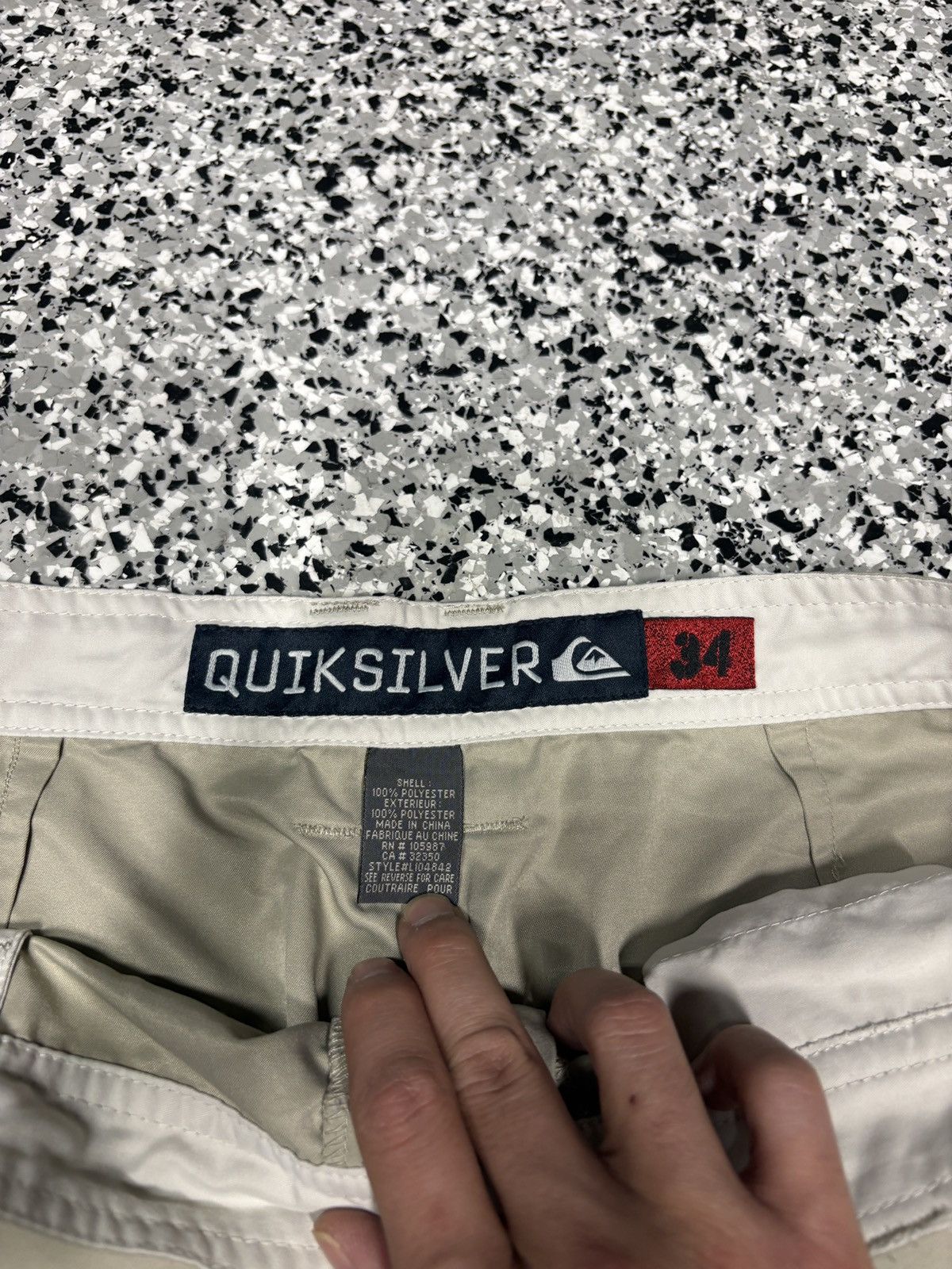 Quiksilver Vintage Y2K Quiksilver Tan Cargo Baggy Hybrid Shorts Size 34 Size US 34 / EU 50 - 3 Thumbnail