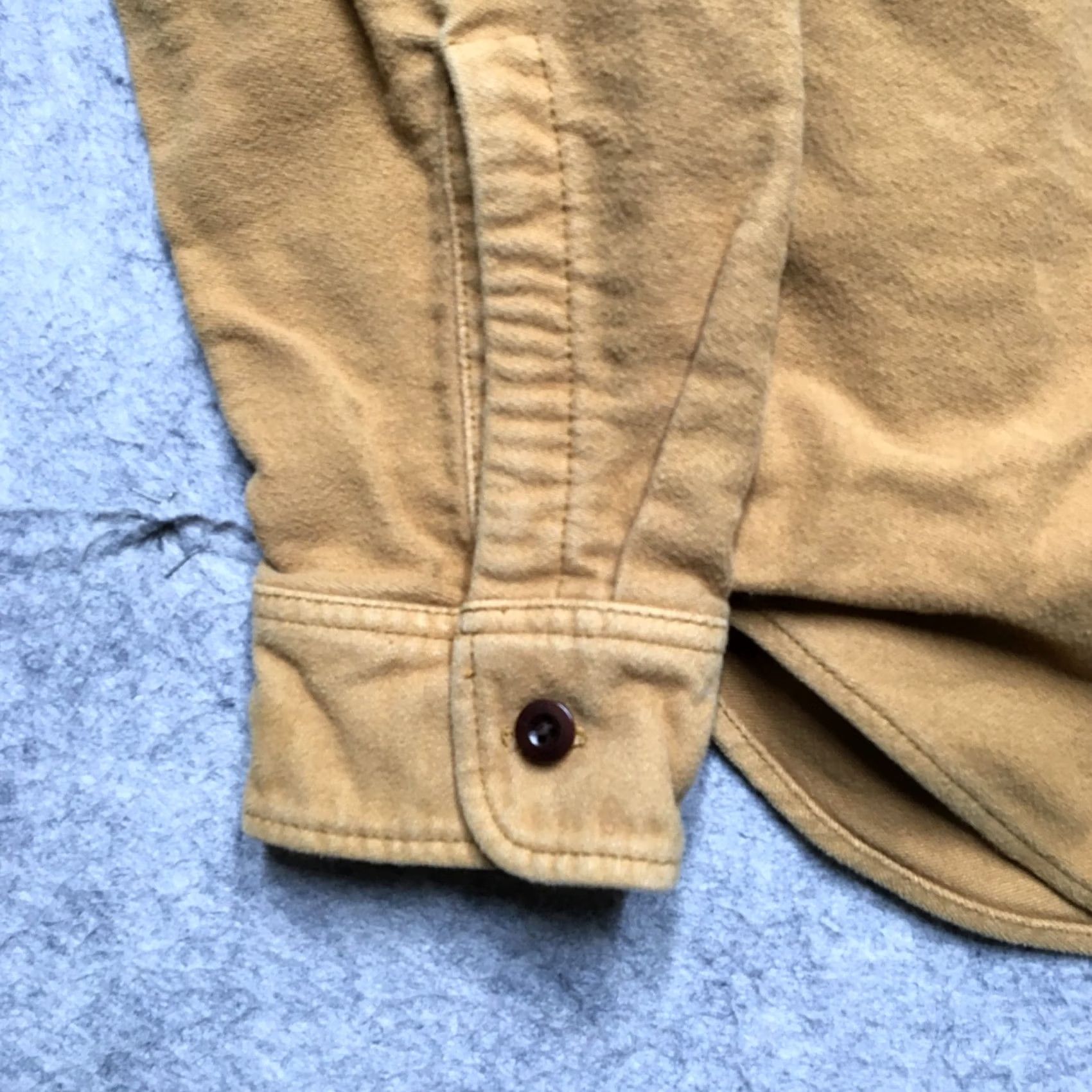 Outerknown OUTERKNOWN Chamois Flannel Shirt Men M Gold Heavyweight Button Surf Beach Long Sleeve Collared Pocketed Button-Up Vintage: No Size US M / EU 48-50 / 2 - 2 Thumbnail