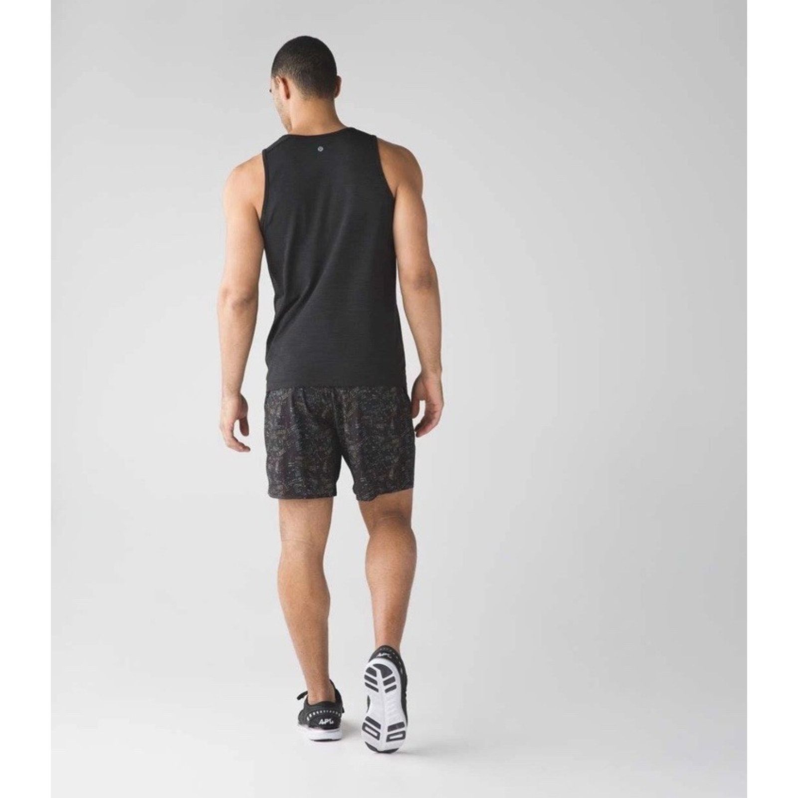 Lululemon Lululemon Surge Shorts Men Small Black Gym Running Training Size US 28 / EU 44 - 8 Thumbnail