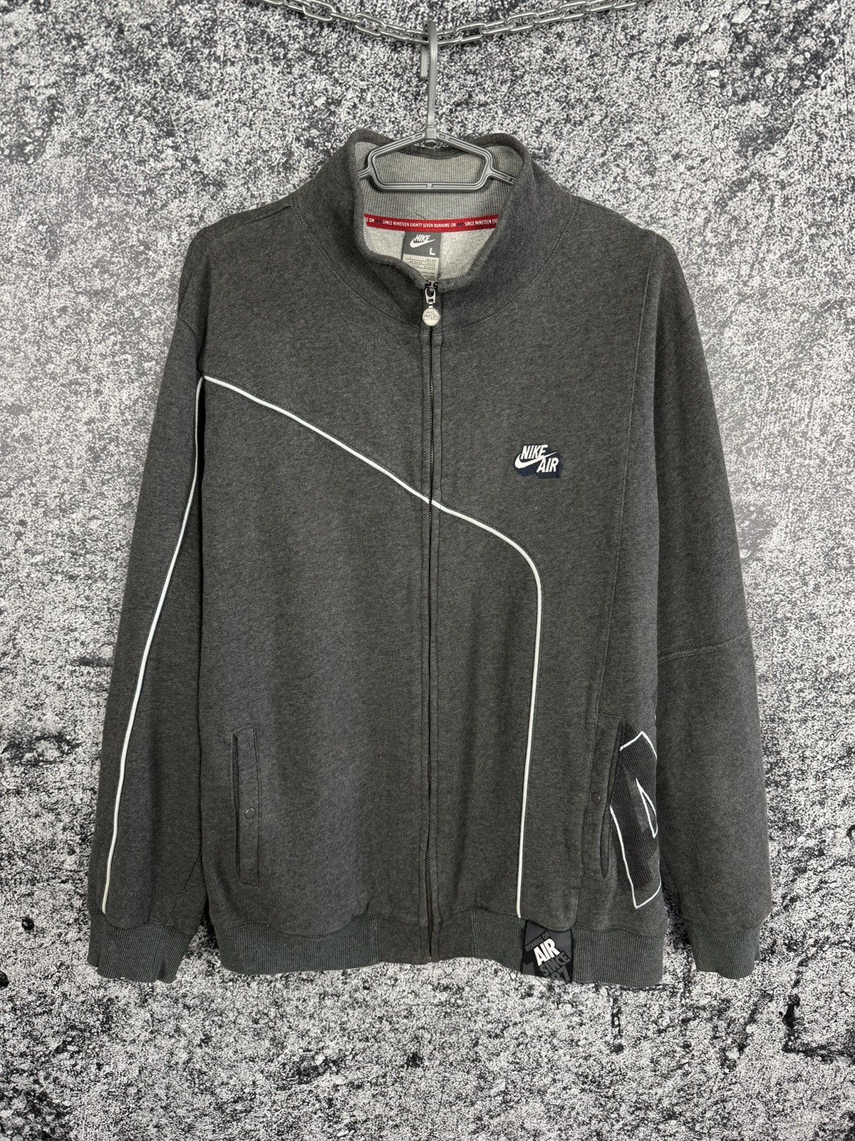 Nike Nike Air Full Zip Track Jacket Streetwear Vintage Size L Size US L / EU 52-54 / 3 - 1 Thumbnail