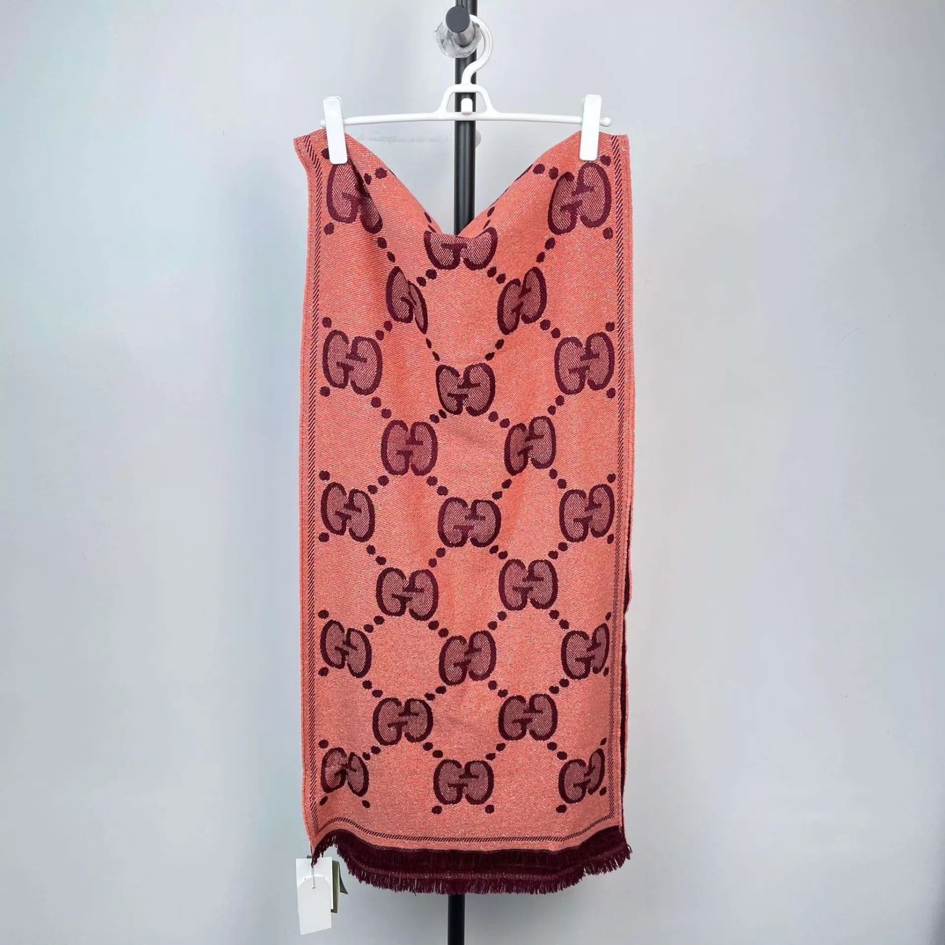 Gucci Gucci GG Monogram scarf 98% New with tags 45cm Size ONE SIZE - 1 Thumbnail