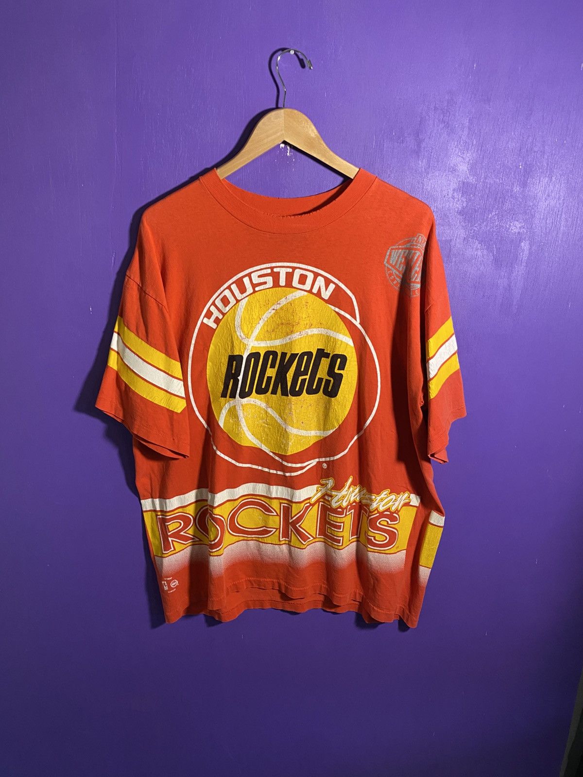 Salem Sportswear Vintage 90s Salem sportswear Houston rockets AOP t-shirt Size US L / EU 52-54 / 3 - 1 Thumbnail
