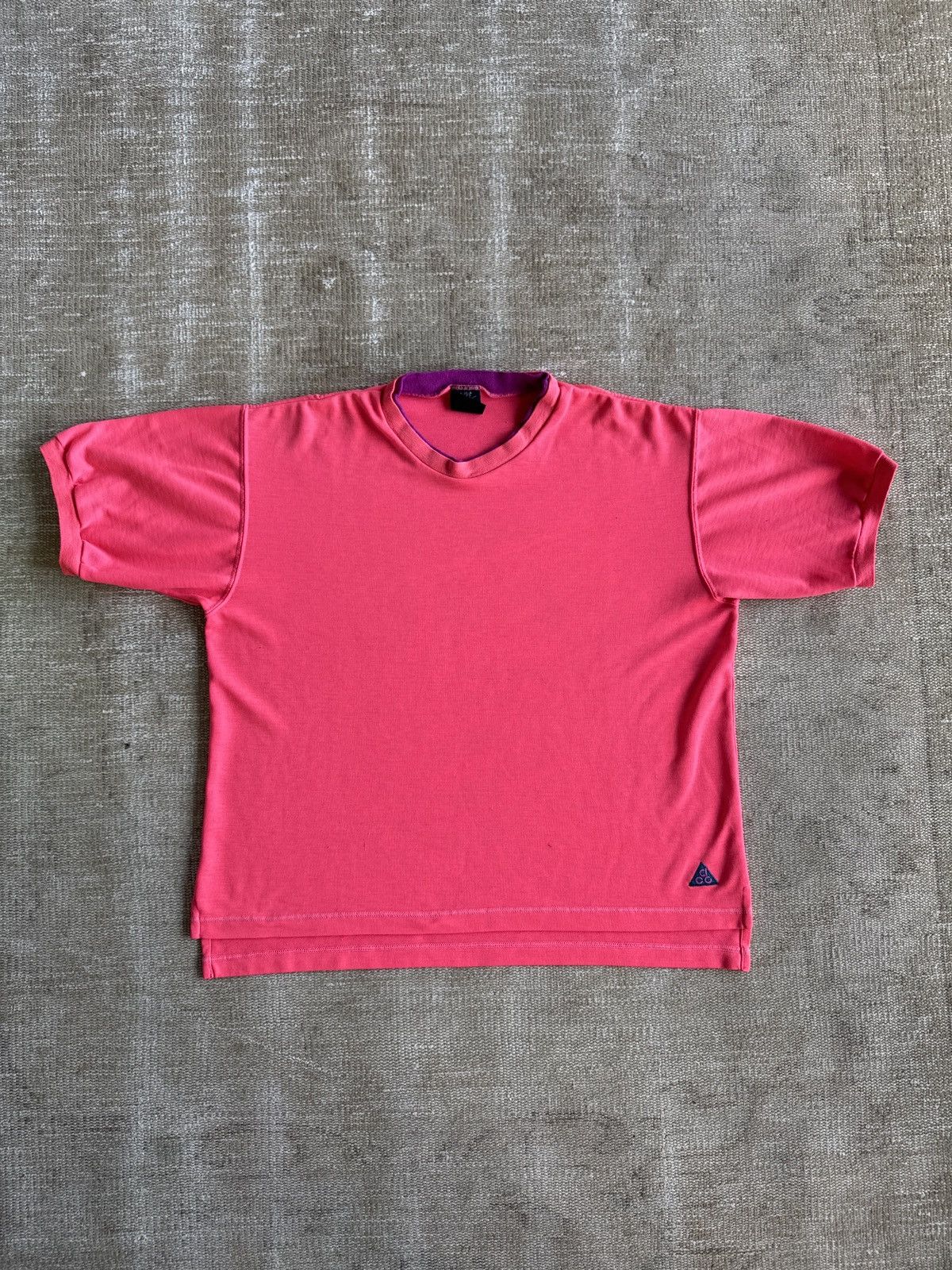 Nike × Nike ACG × Vintage Vintage Nike ACG neon pink purple trim t shirt sz m Size US M / EU 48-50 / 2 - 1 Thumbnail