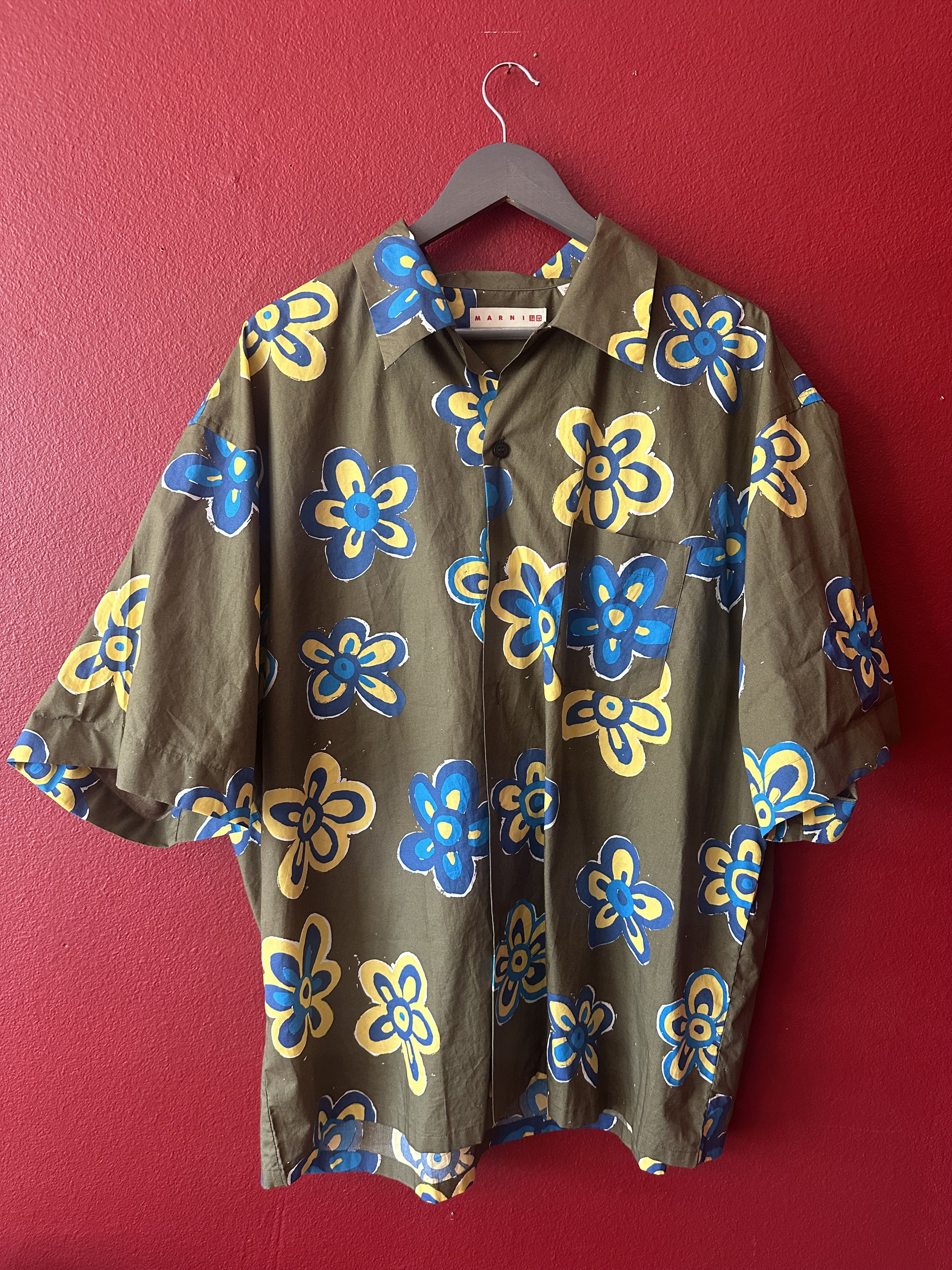 Marni × Uniqlo - [ ] Marni x Uniqlo Oversized Printed Open Collar Shirt Size US XL / EU 56 / 4 - 1 Thumbnail