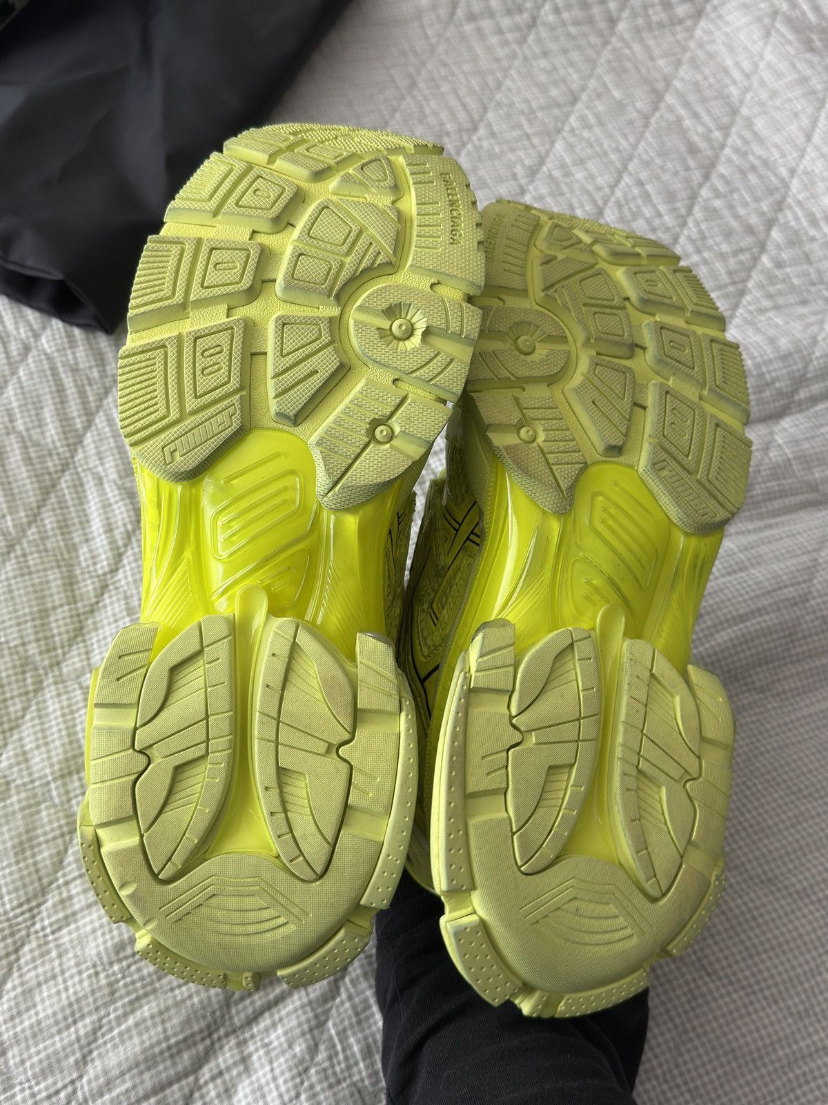 Balenciaga Balenciaga Runner ‘ Fluorescent Yellow ’ Size US 10.5 / EU 43-44 - 5 Thumbnail