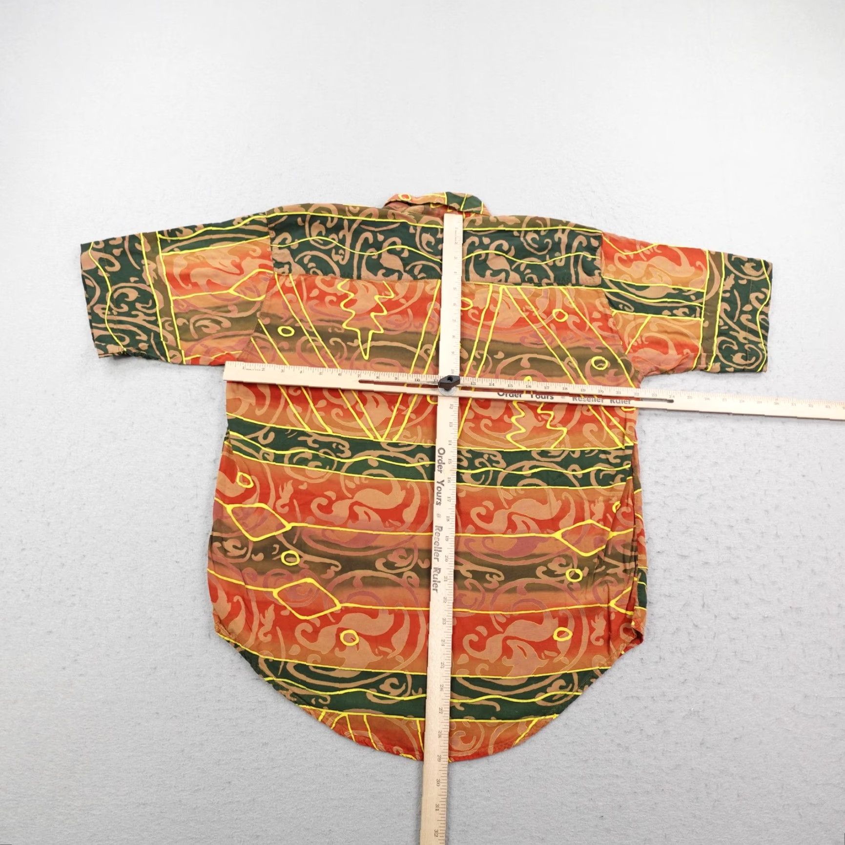 The Territory Ahead VINTAGE Territory Ahead Shirt Mens Medium Orange Green Abstract Tribal Print Camp Rayon Size US M / EU 48-50 / 2 - 5 Thumbnail