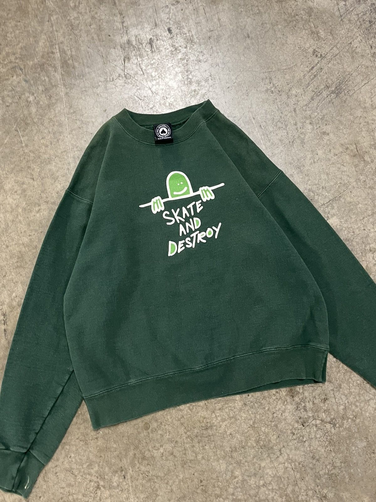 Thrasher × Vintage Y2k thrasher skater funny graphic crewneck hype grunge edgy Size US M / EU 48-50 / 2 - 4 Thumbnail