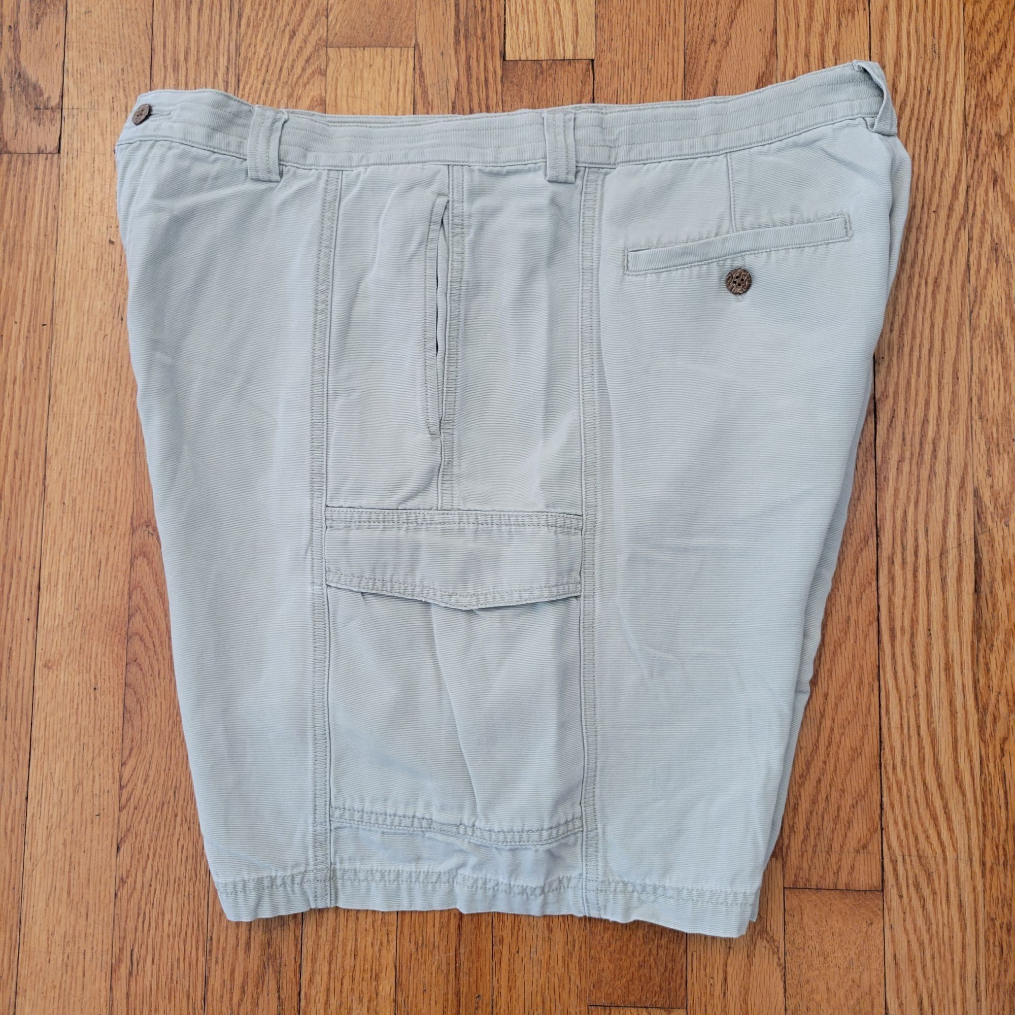 Tommy Bahama Tommy Bahama Cargo Shorts 38 Cream Lightweight Summer Beach Size US 38 / EU 54 - 9 Thumbnail