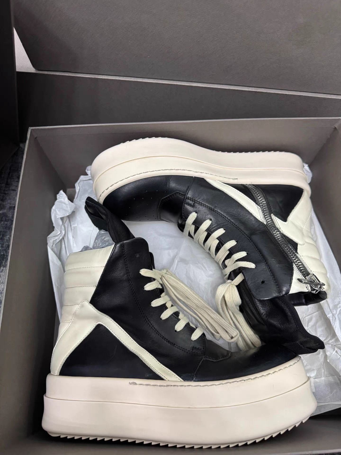 Rick Owens Rick Owens Mainline Thick Sole Triangle Sneakers Size US 8 / EU 41 - 2 Thumbnail