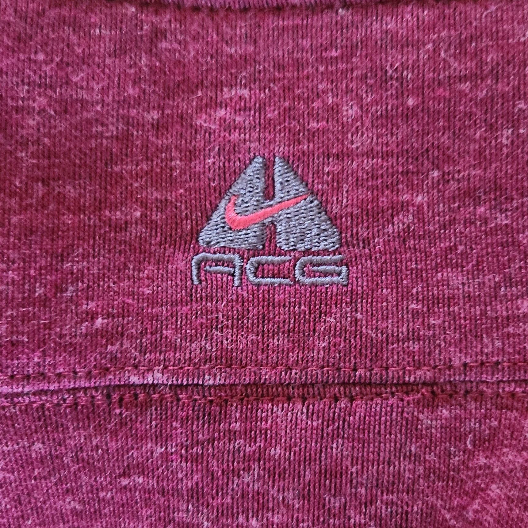Nike ACG VINTAGE Nike ACG Fit Therma Women's BurgundY Full Zip Fleece Jacket Size Sm Red Long Sleeve Mid-Length Womens Size S / US 4 / IT 40 - 4 Thumbnail